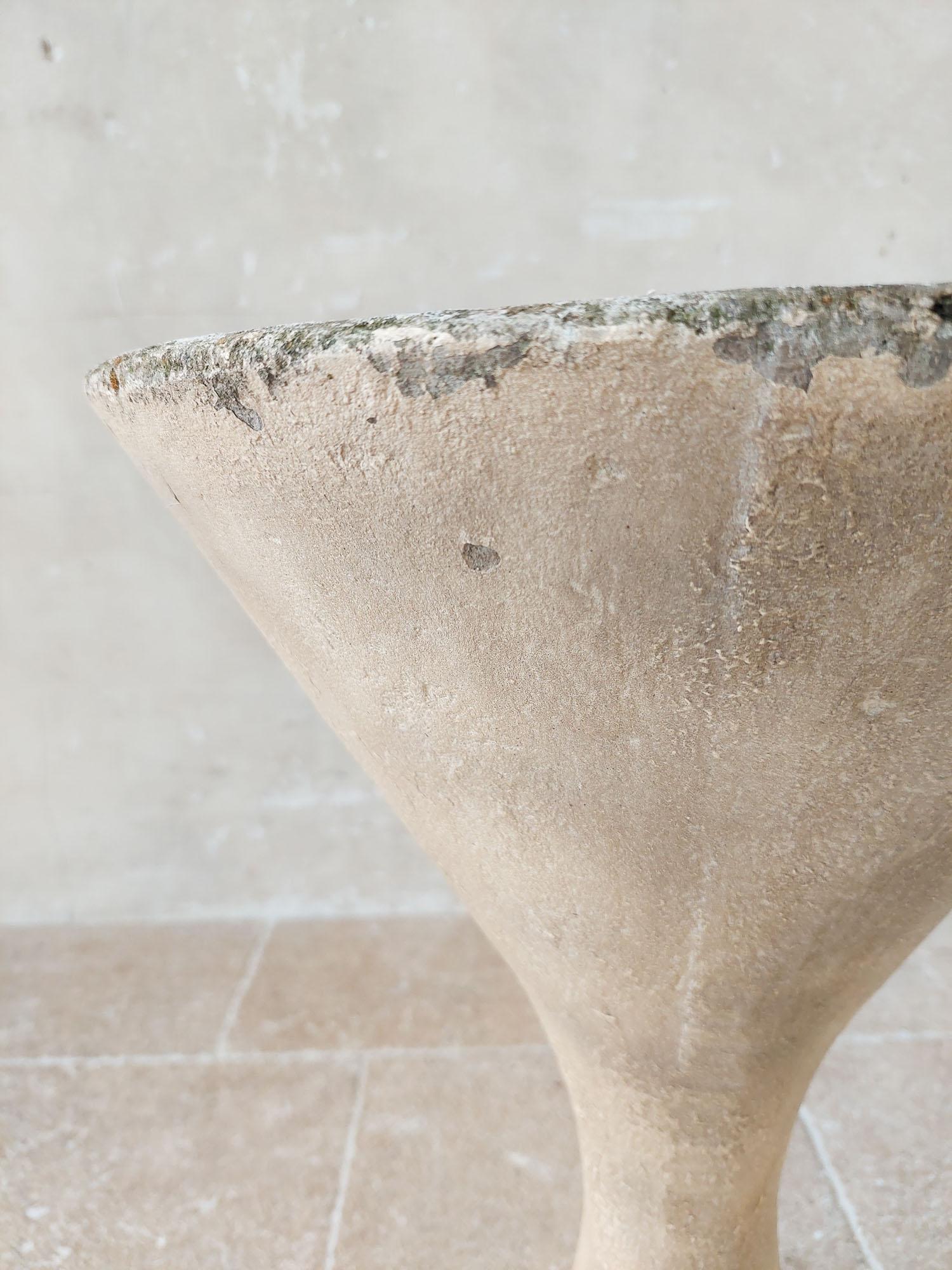 Concrete Willy Guhl Diablo Hourglass Planter by Eternit For Sale
