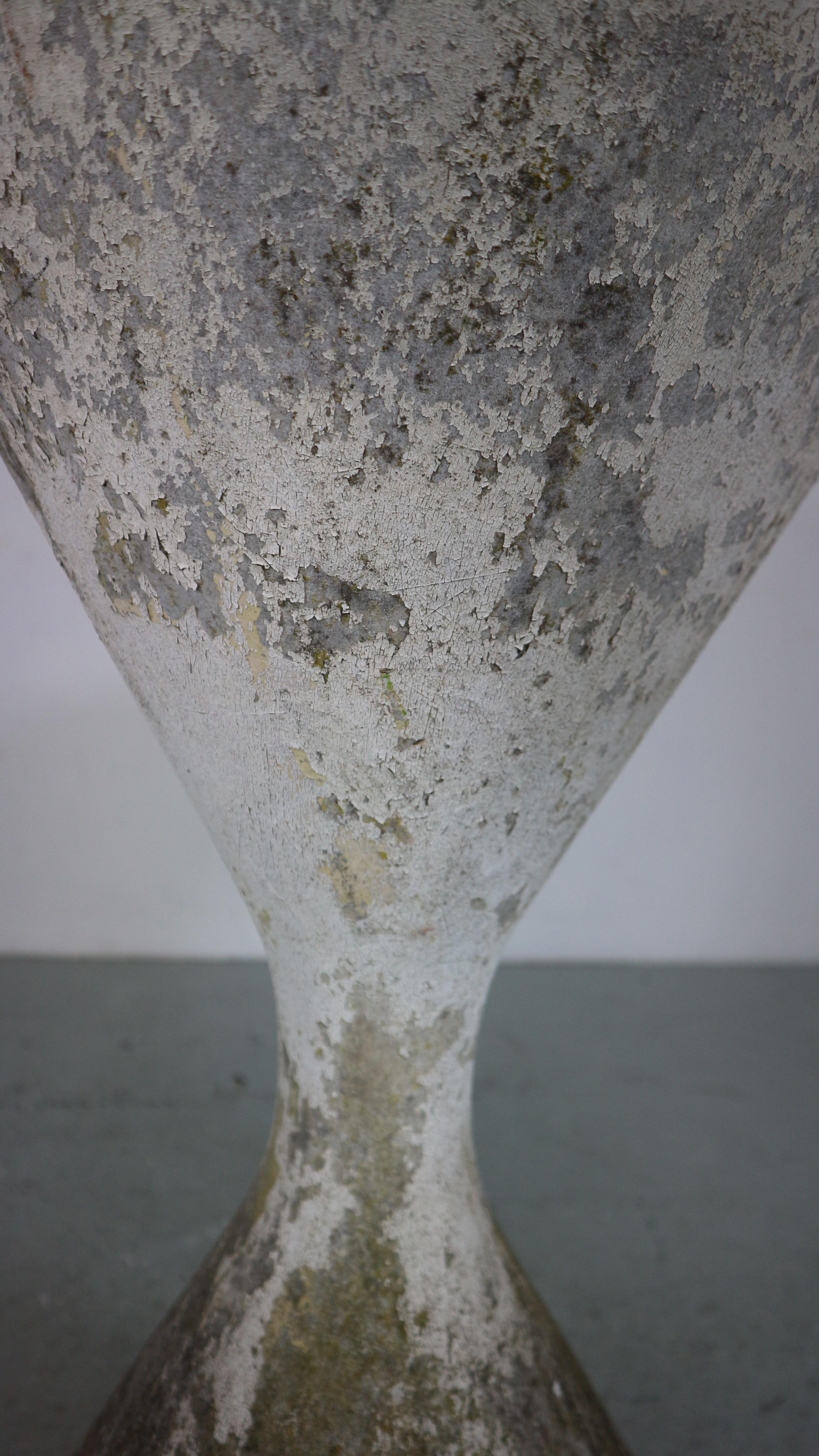 Cement Willy Guhl 'Diablo' Spindel Hourglass Concrete Planter, Switzerland, 1954