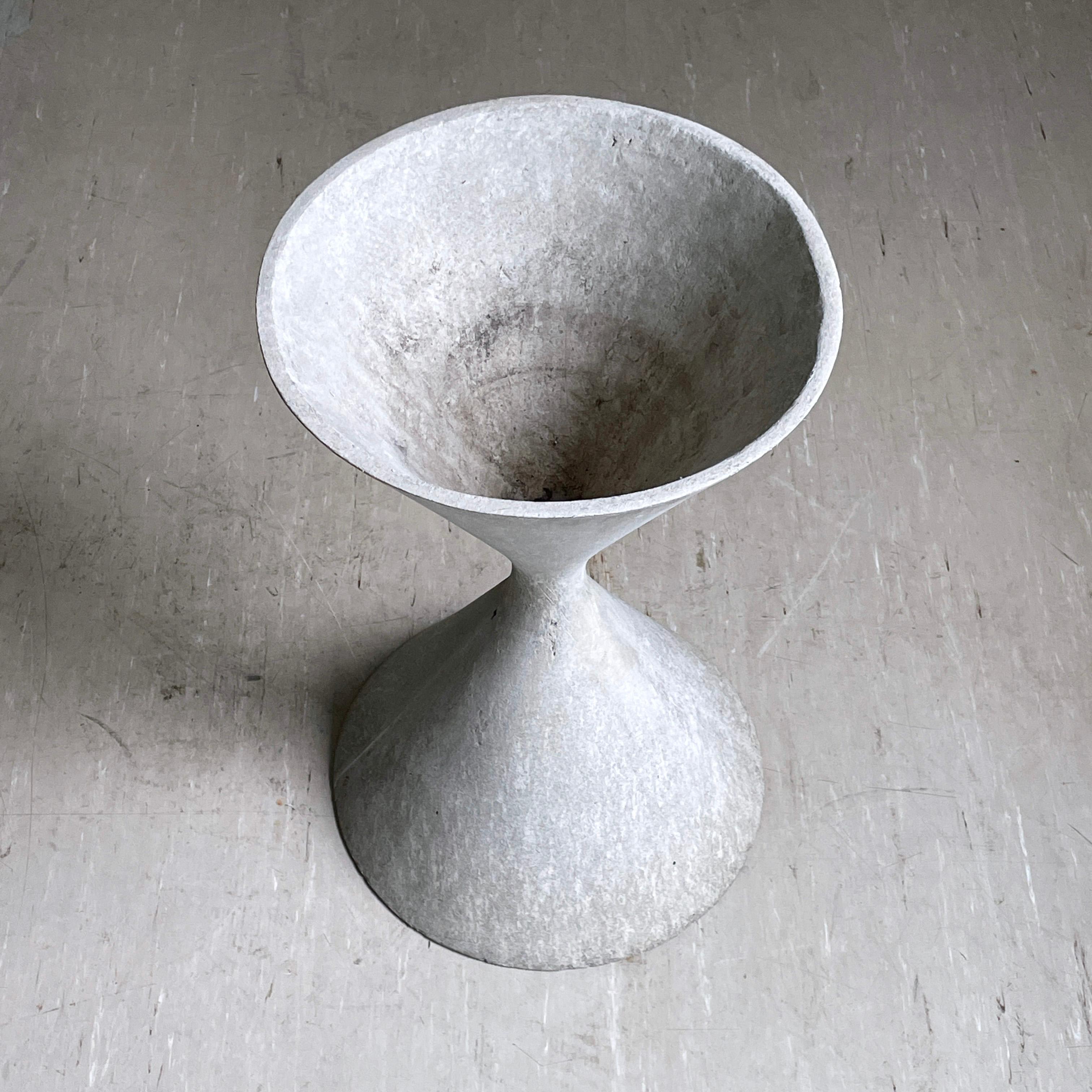 Willy Guhl 'Diabolo' Spindel Planter - Eternit AG, Switzerland In Fair Condition For Sale In Bern, CH