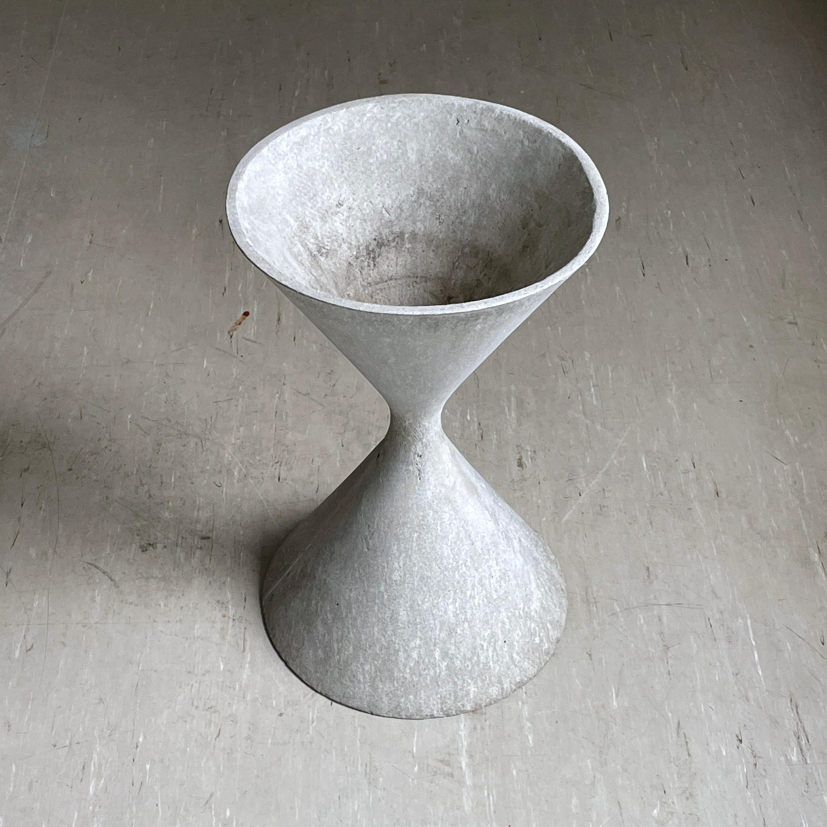 20th Century Willy Guhl 'Diabolo' Spindel Planter - Eternit AG, Switzerland For Sale