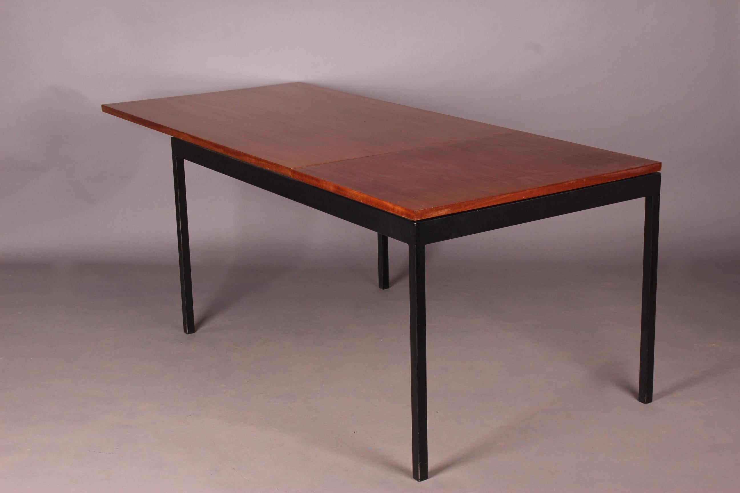Willy Guhl extension dining table wood top, metal foot.