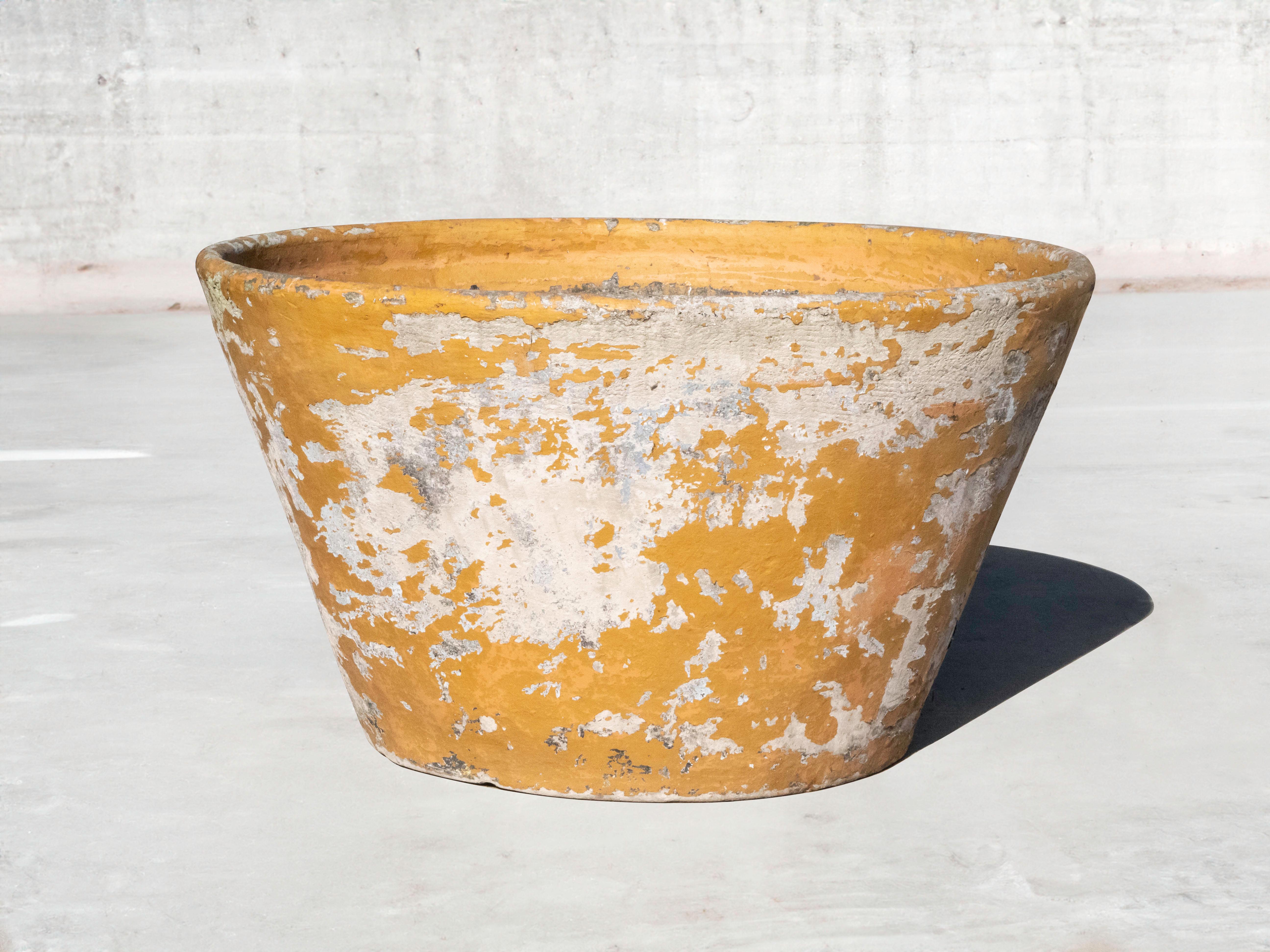 Willy Guhl Extra Large Concrete Planter for Eternit, Switzerland 1960's In Good Condition In Los Angeles, CA