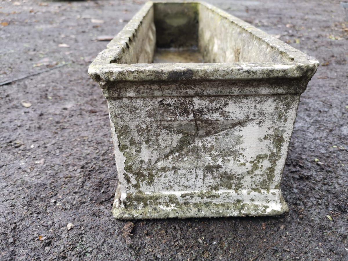 Willy Guhl for Eternit, a Mid-Century Modern Concrete Rectangular Garden Planter In Good Condition For Sale In London, GB
