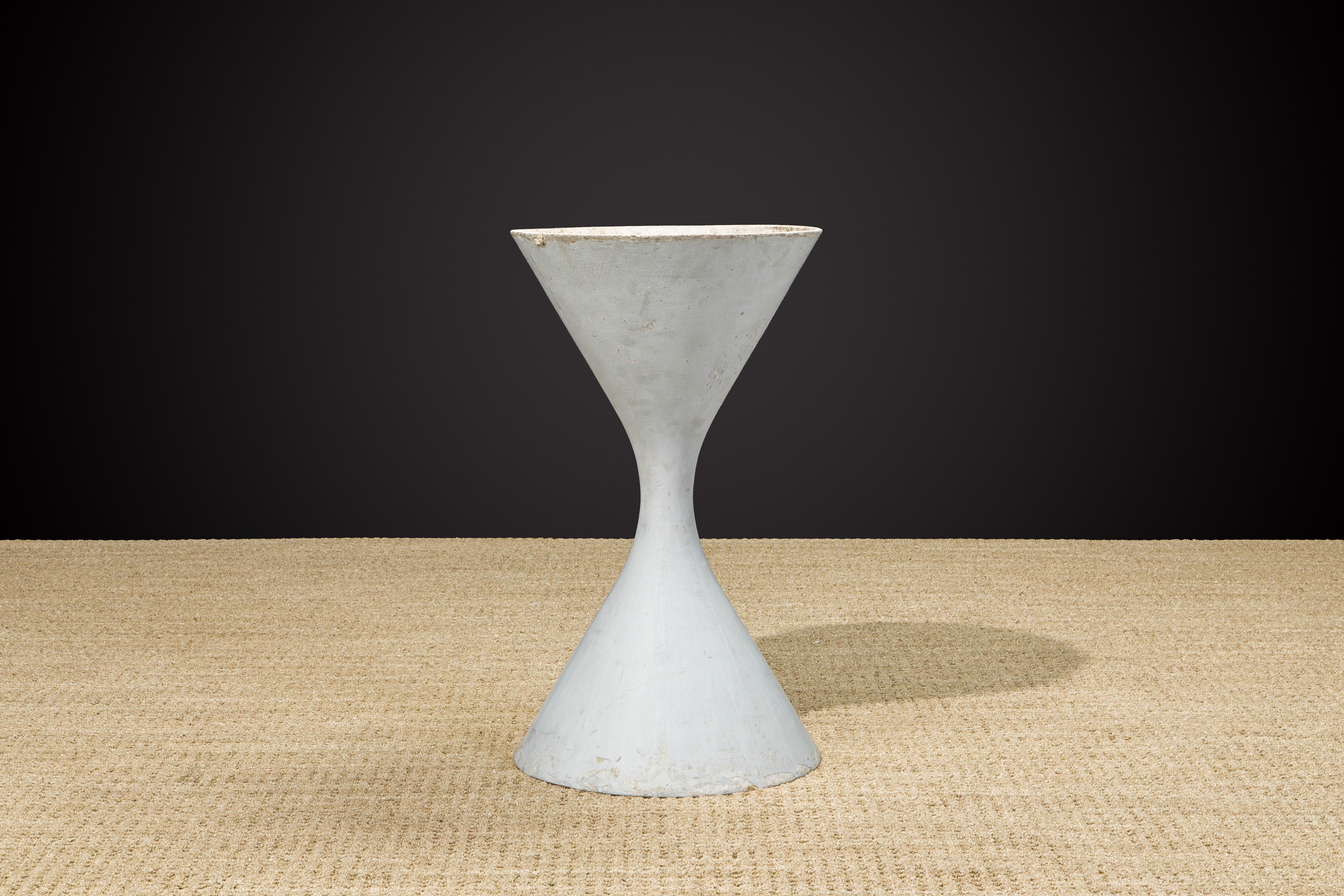 Modern Willy Guhl for Eternit 'Diablo' Concrete Hourglass Planters, c 1968 For Sale