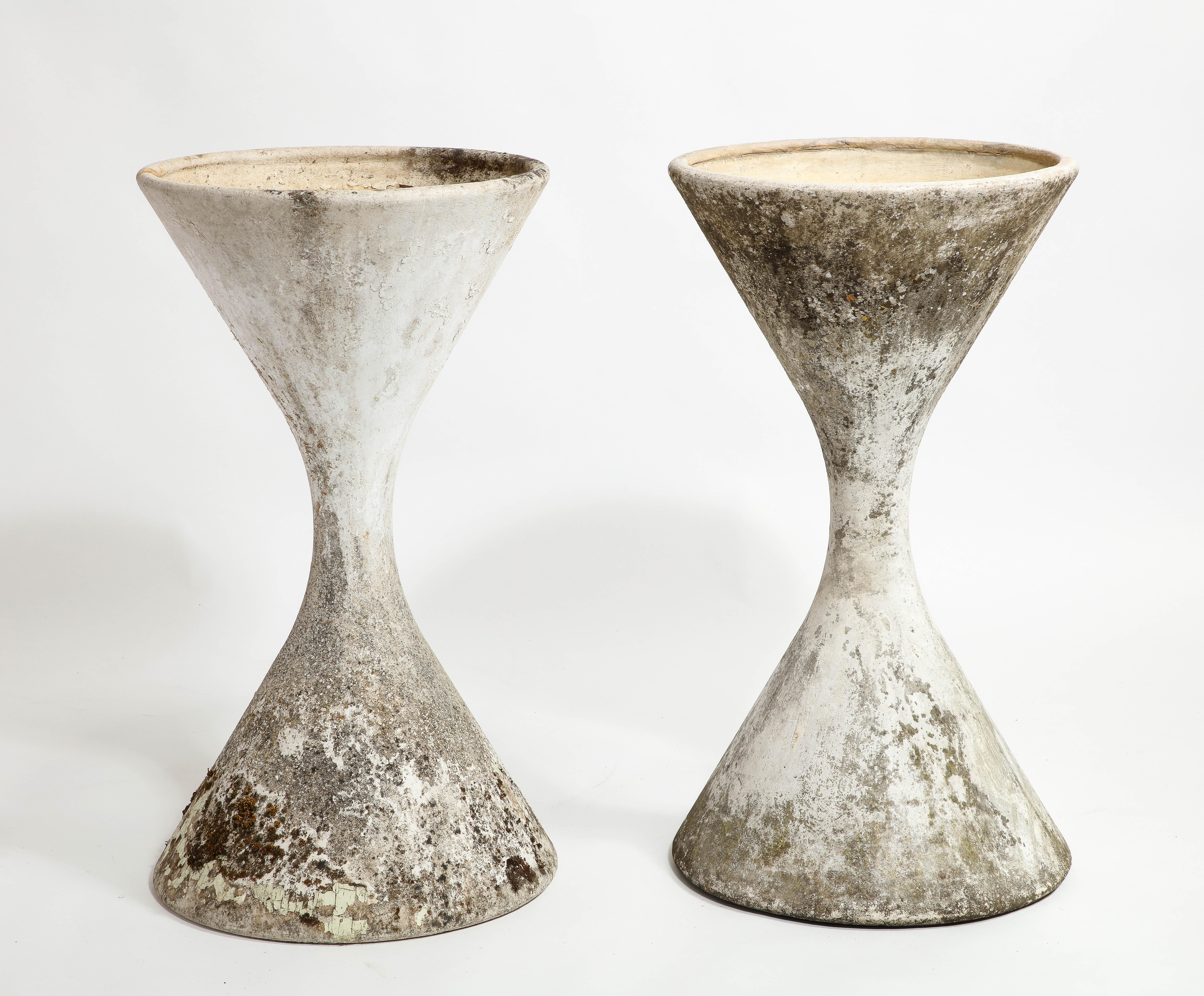 Mid-Century Modern Willy Guhl for Eternit Large Concrete Diabolo Spindel Planters, 1960s For Sale