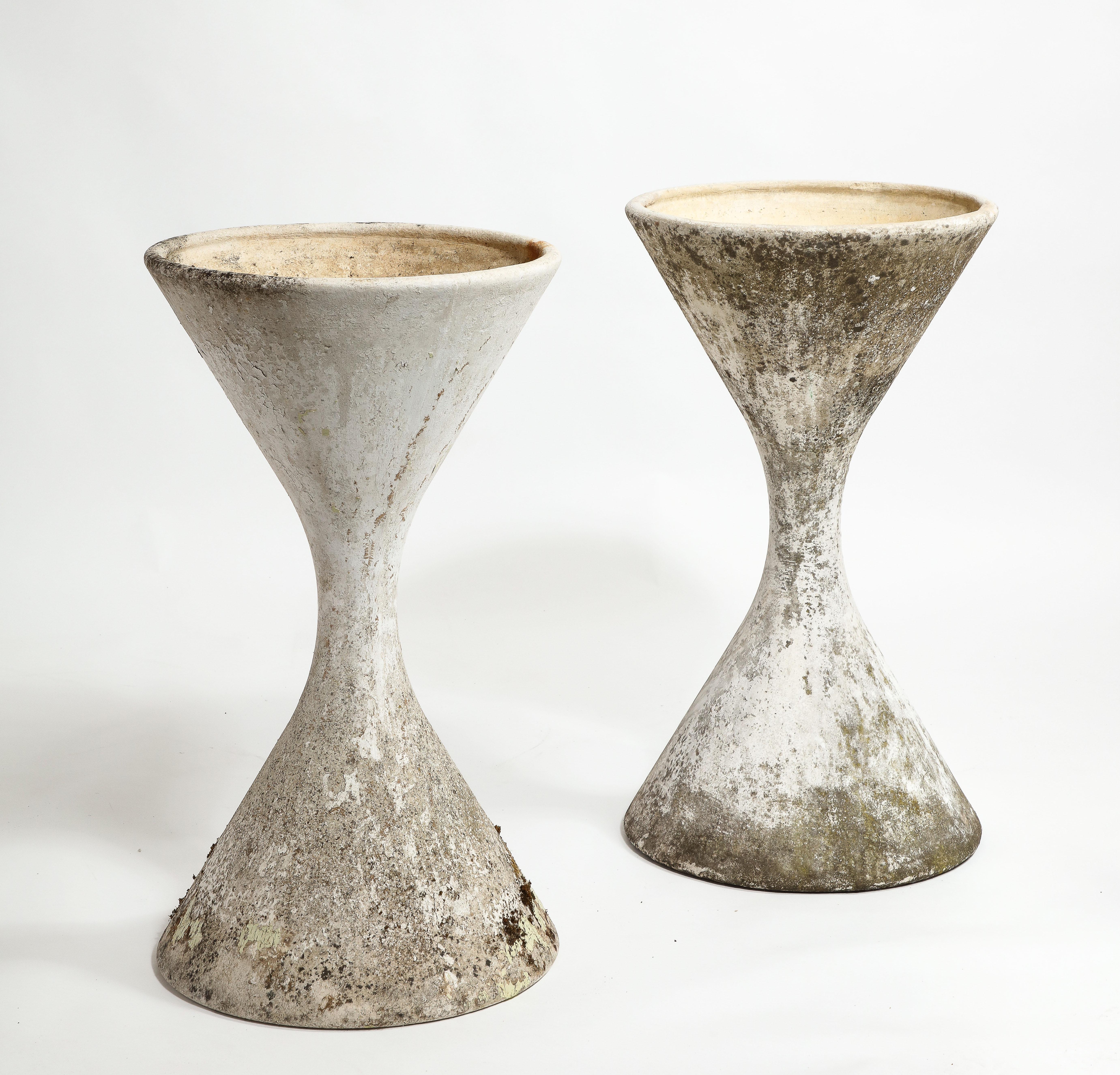 Mid-20th Century Willy Guhl for Eternit Large Concrete Diabolo Spindel Planters, 1960s For Sale