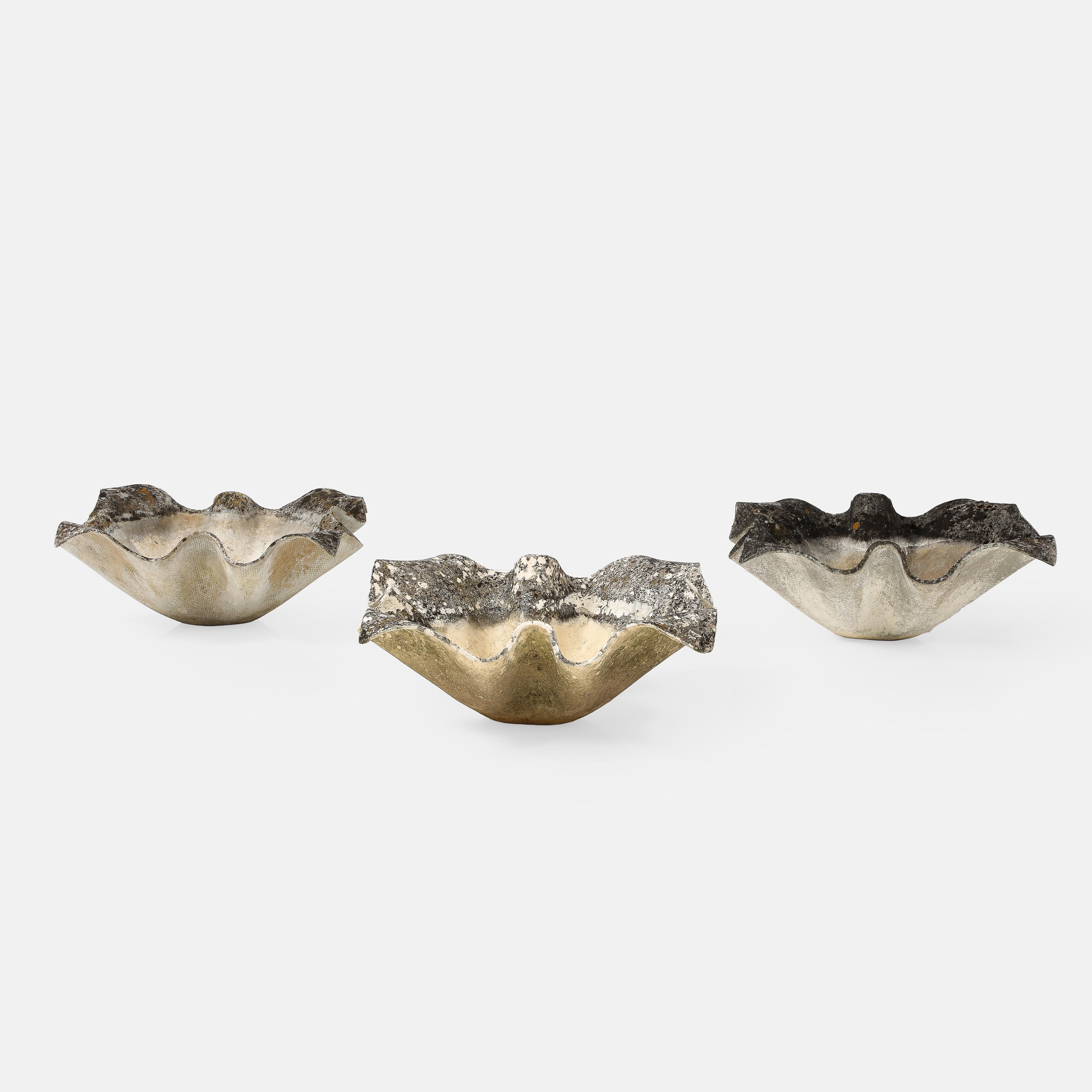 Designed by Willy Guhl for Eternit sculptural large handkerchief concrete planters or jardinières, Switzerland, 1960s. These exquisite planters are made from weather-resistant fiber cement and have a lovely undulating form with a beautifully