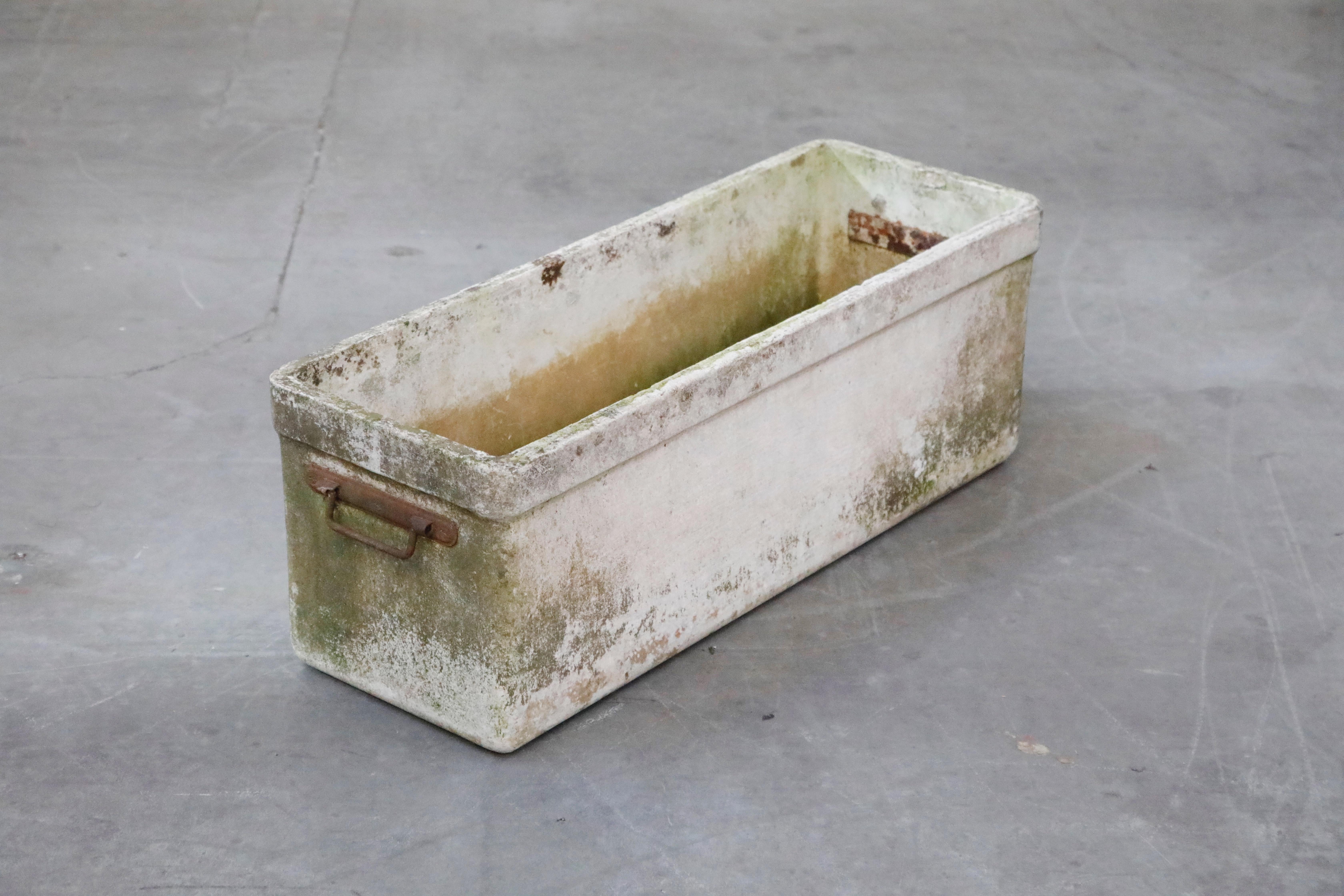 Modern Willy Guhl for Eternit Large Rectangular Planter with Handles, circa 1968 For Sale