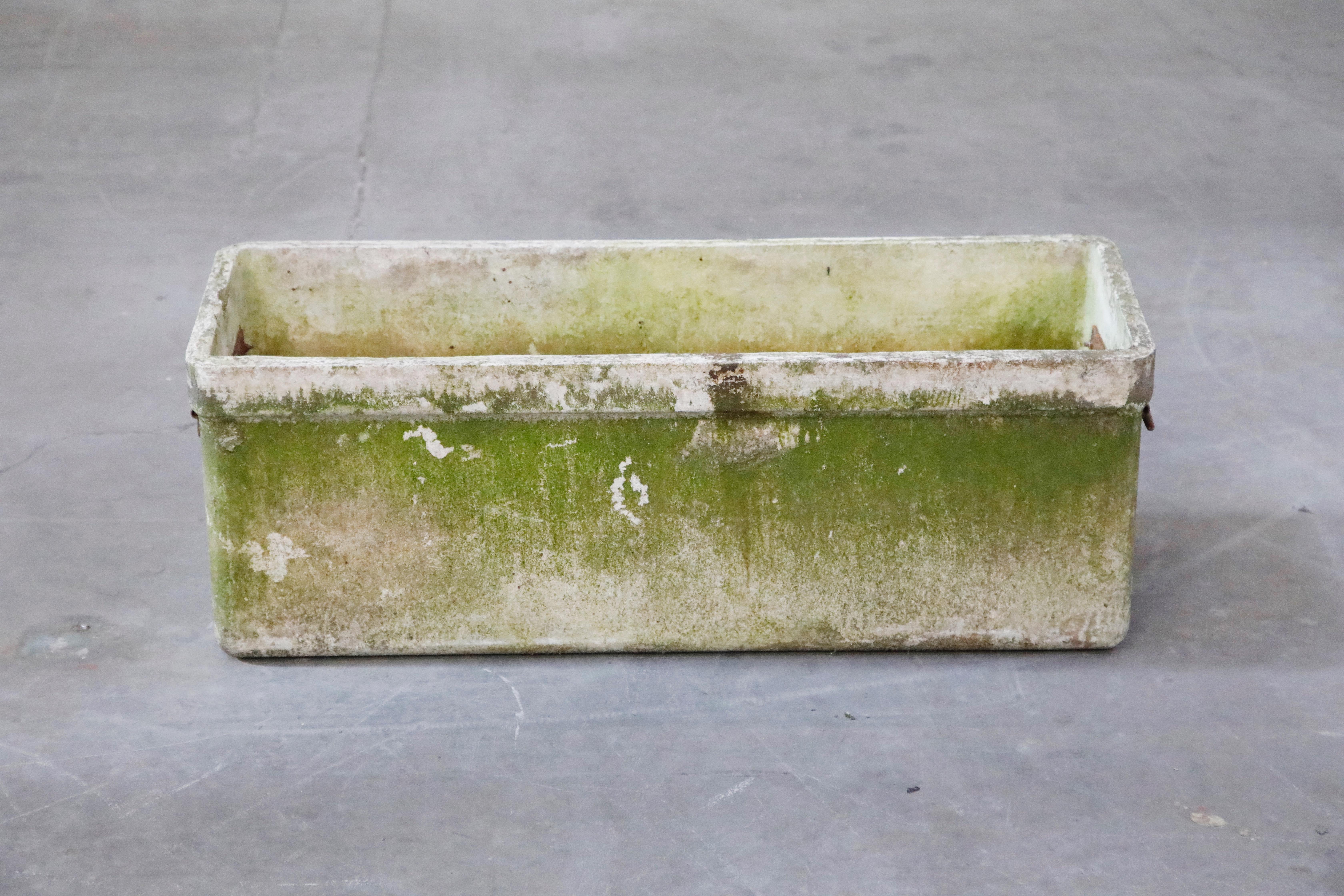 Willy Guhl for Eternit Large Rectangular Planter with Handles, circa 1968 For Sale 1