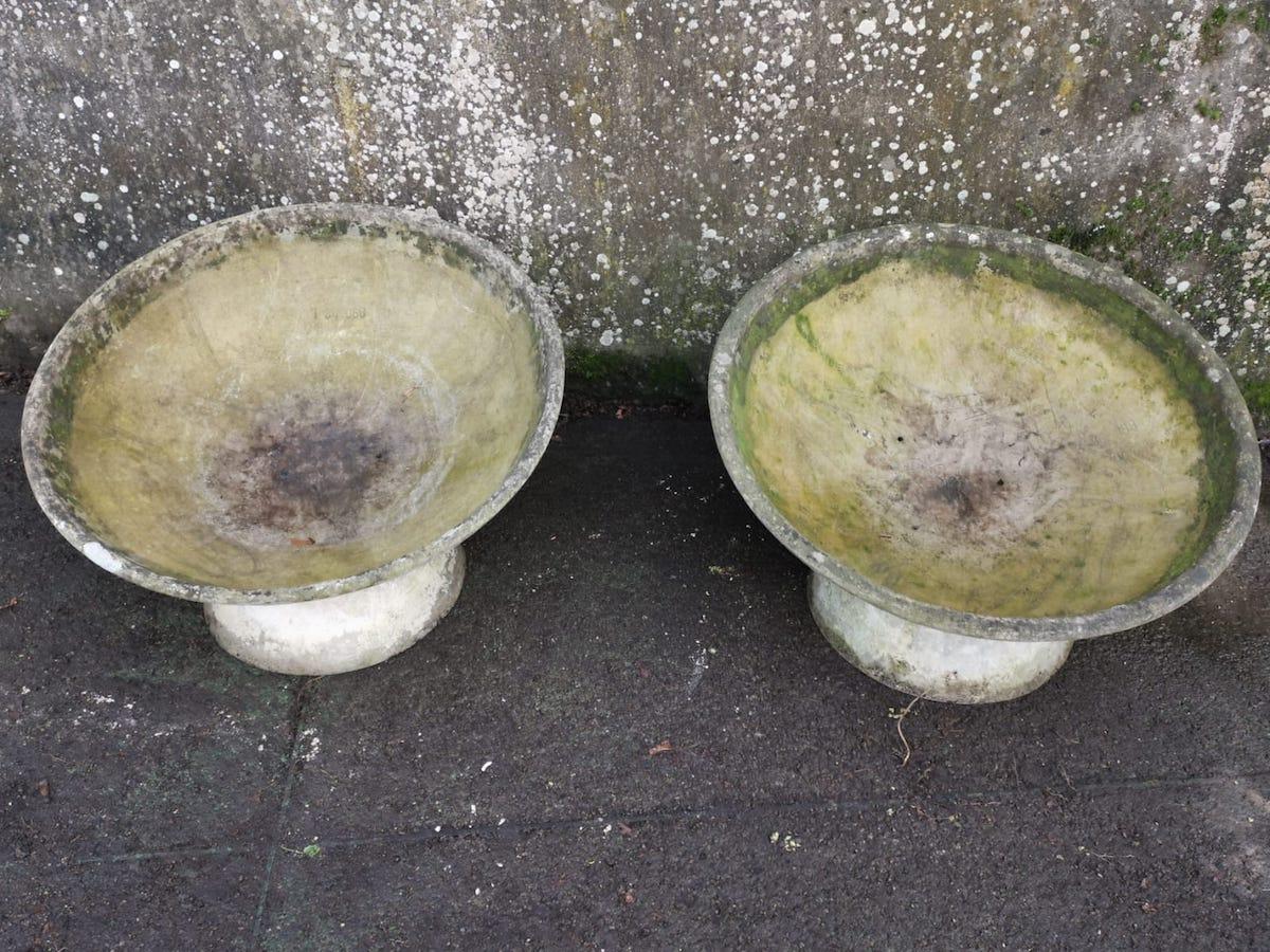 French Willy Guhl for Eternit, Mint Pair of Mid-Century Modern Concrete Garden Planters For Sale