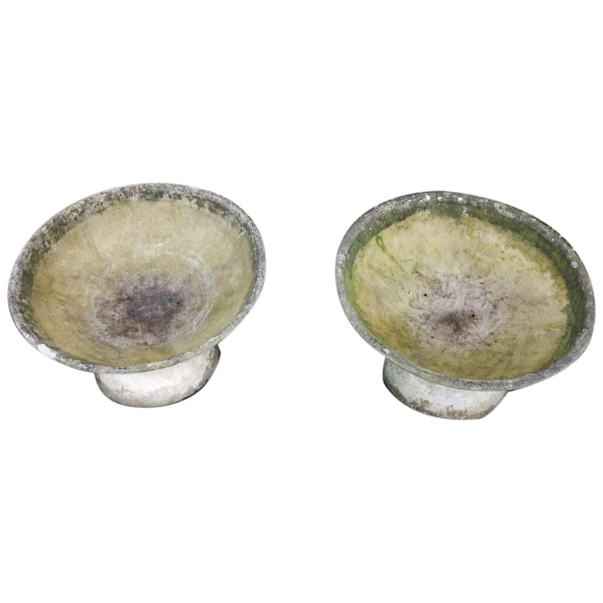 Willy Guhl for Eternit, Mint Pair of Mid-Century Modern Concrete Garden Planters For Sale