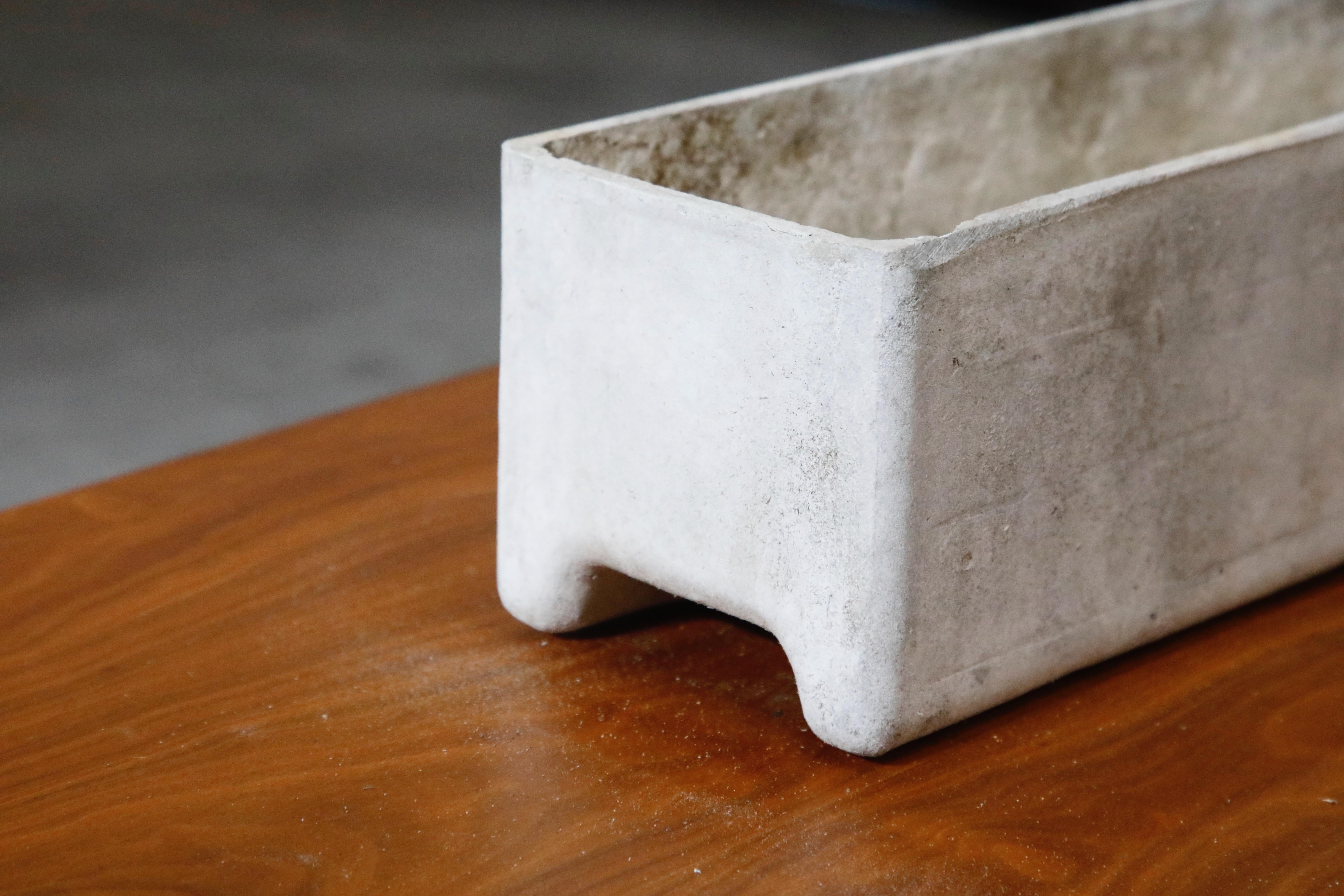 Willy Guhl for Eternit Rectangle Concrete Outdoor Planter, 1970s, Signed In Good Condition For Sale In Los Angeles, CA