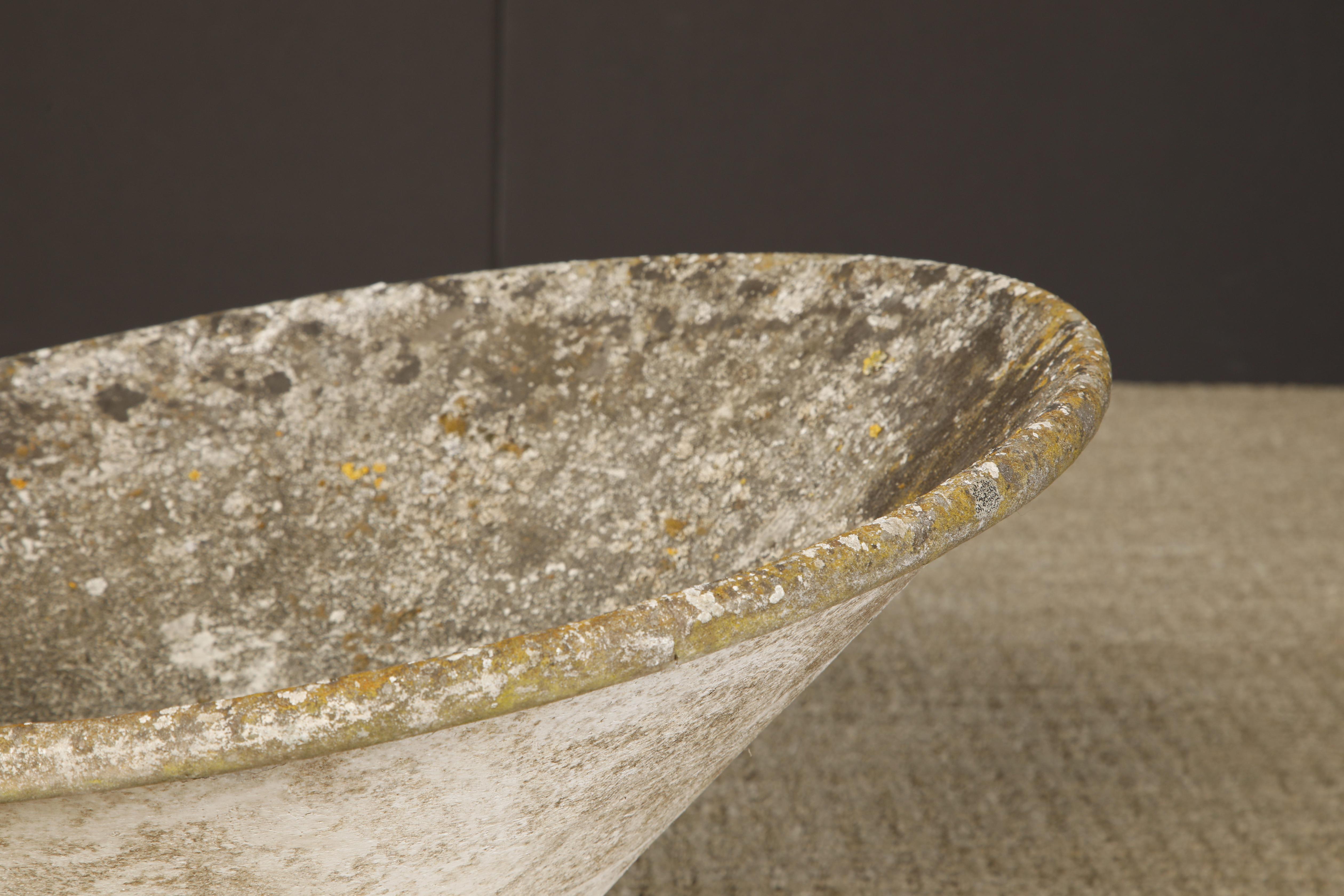 Willy Guhl for Eternit Tilted Spindle Concrete Planter, circa 1968 For Sale 4