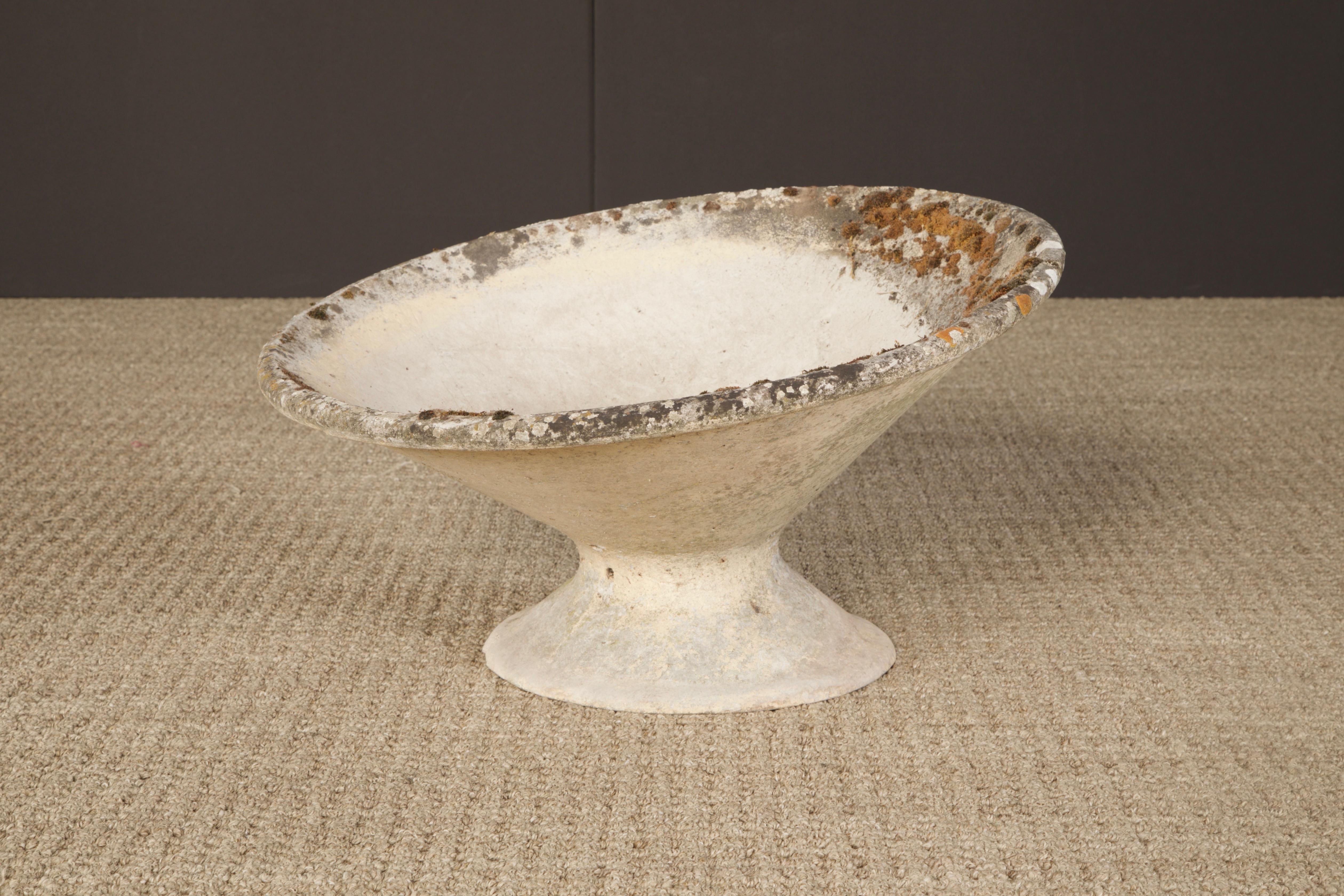 Willy Guhl for Eternit Tilted Spindle Concrete Planter, circa 1968 For Sale 6