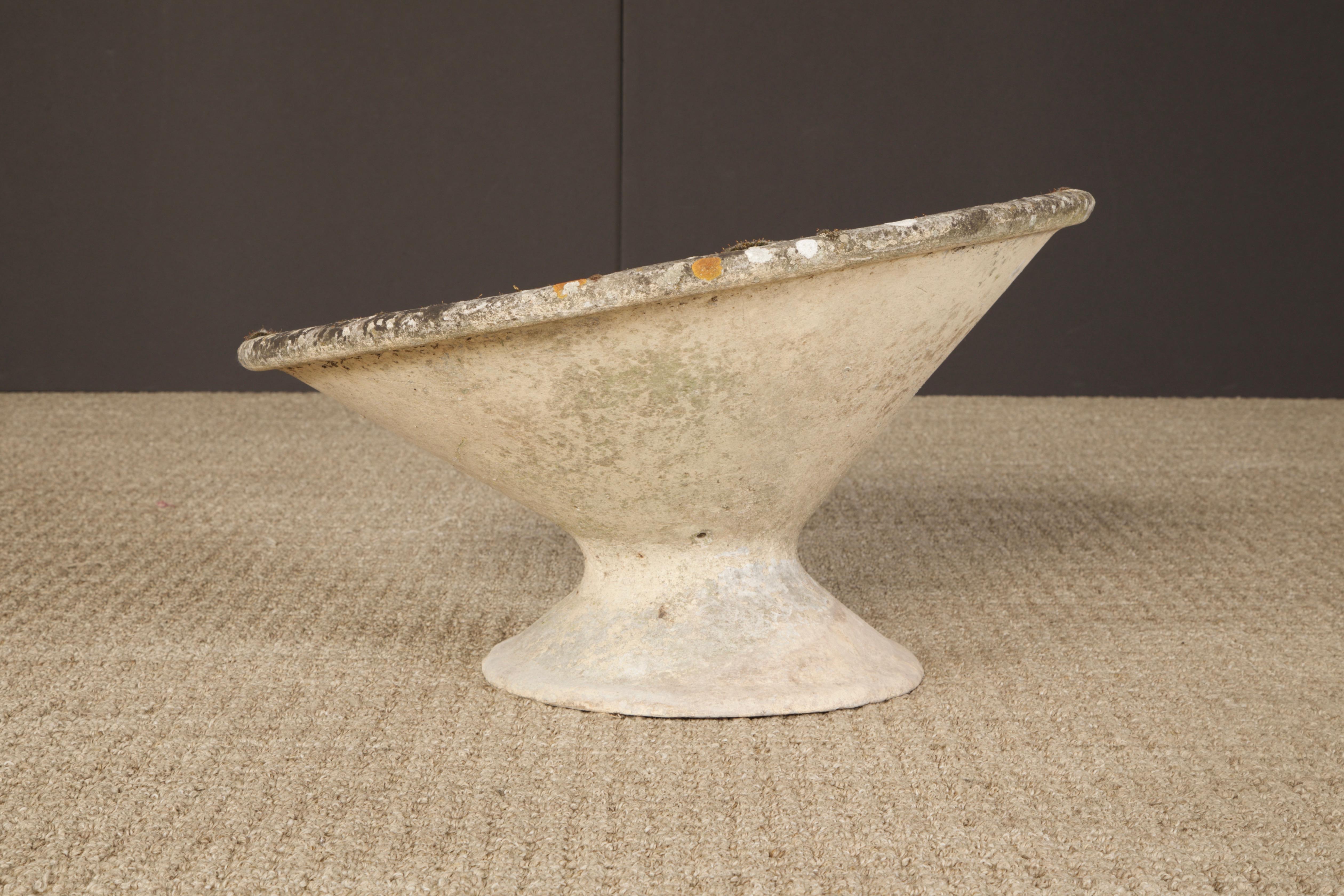 Willy Guhl for Eternit Tilted Spindle Concrete Planter, circa 1968 For Sale 10