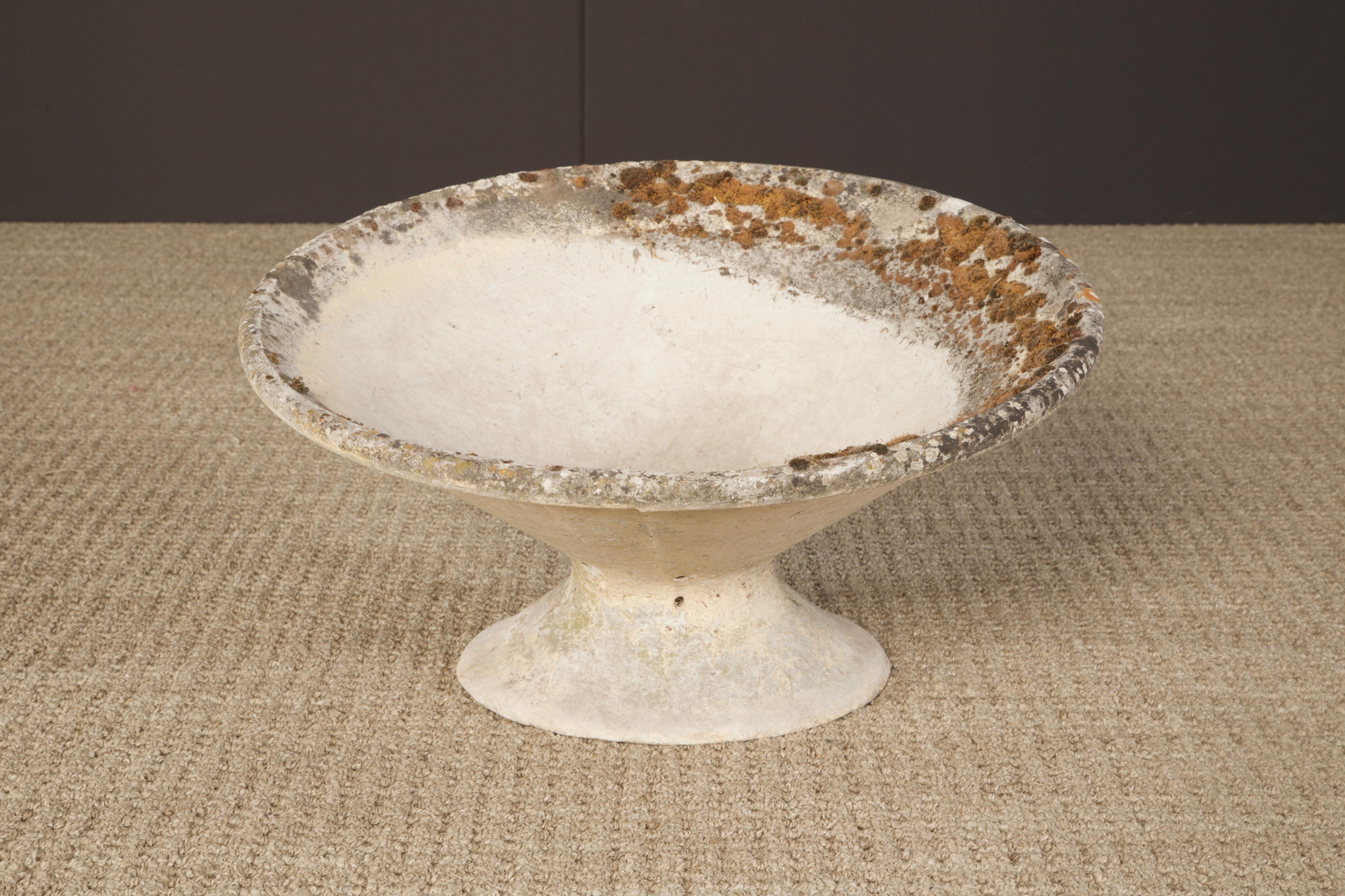 Modern Willy Guhl for Eternit Tilted Spindle Concrete Planter, circa 1968 For Sale