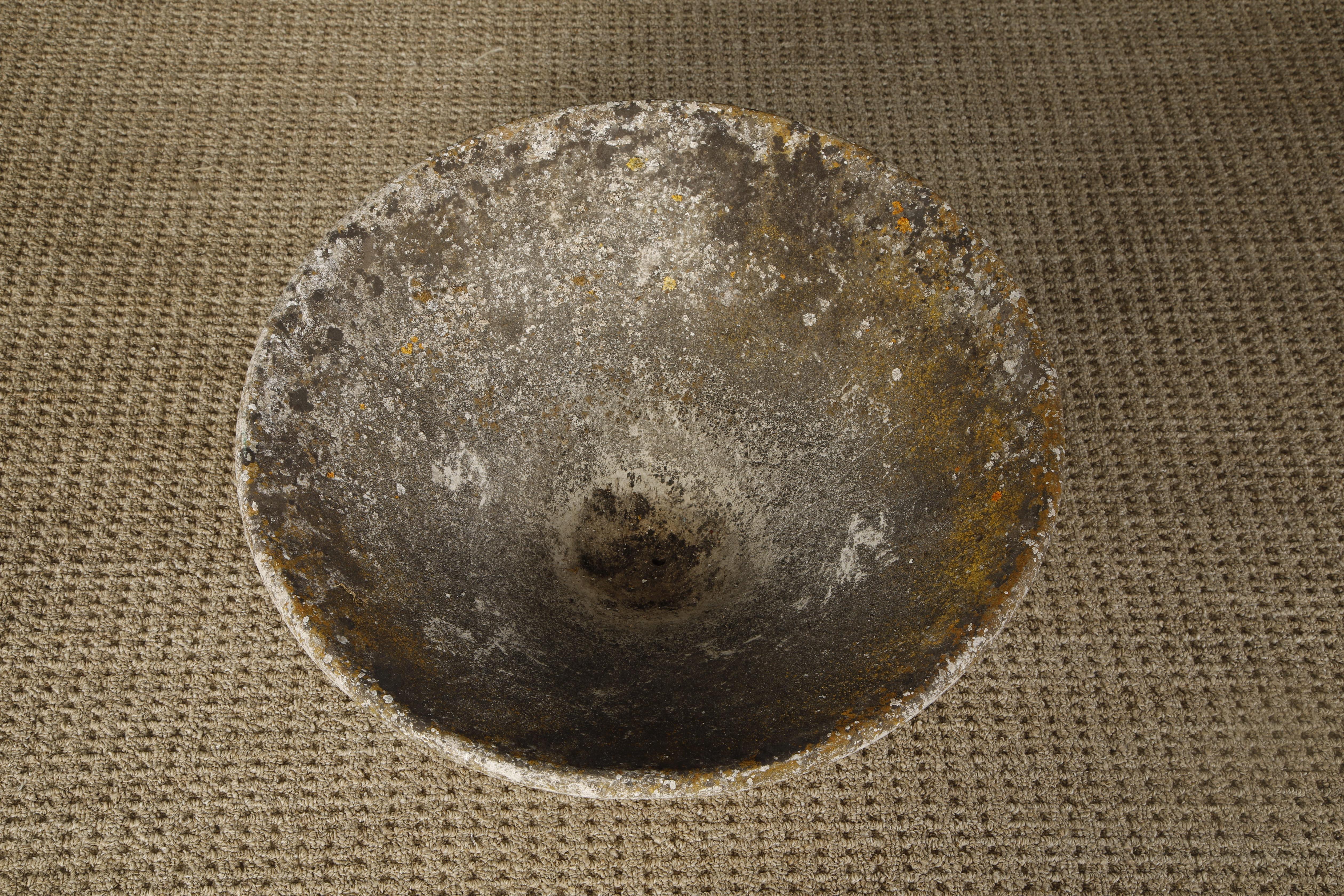 Swiss Willy Guhl for Eternit Tilted Spindle Concrete Planter, circa 1968 For Sale