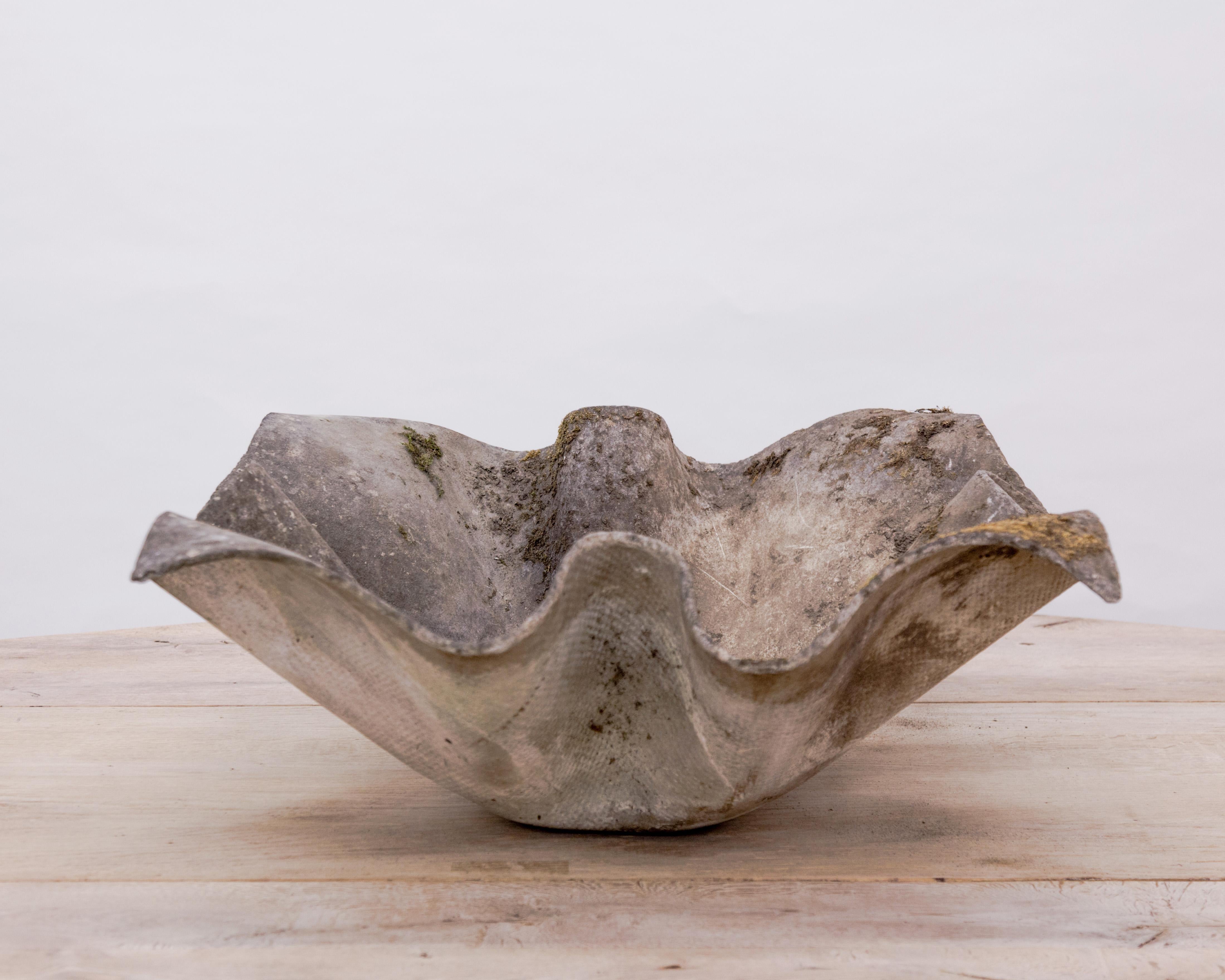 Willy Guhl  Handkerchief Concrete Planter In Good Condition For Sale In West Hollywood, CA