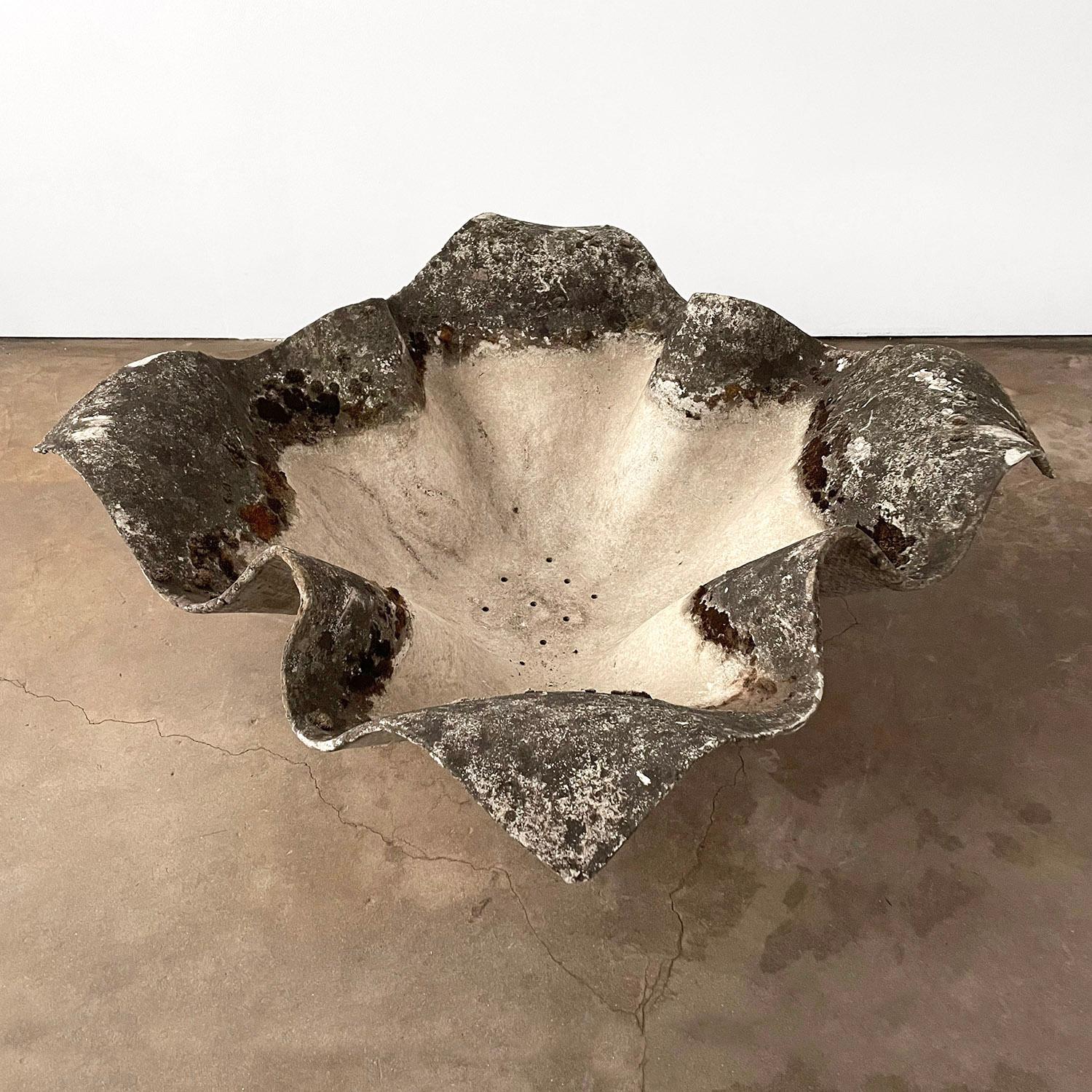 Willy Guhl Handkerchief Planter In Good Condition In Los Angeles, CA