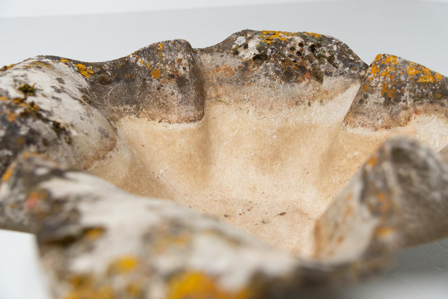 Highly decorative small outdoor handkerchief shaped planter designed by Willy Guhl, and manufactured by Eternit AG, Switzerland 1960. This planter is made of cellulose infused fiber cement. It has a fantastic patina from outdoor usage which looks