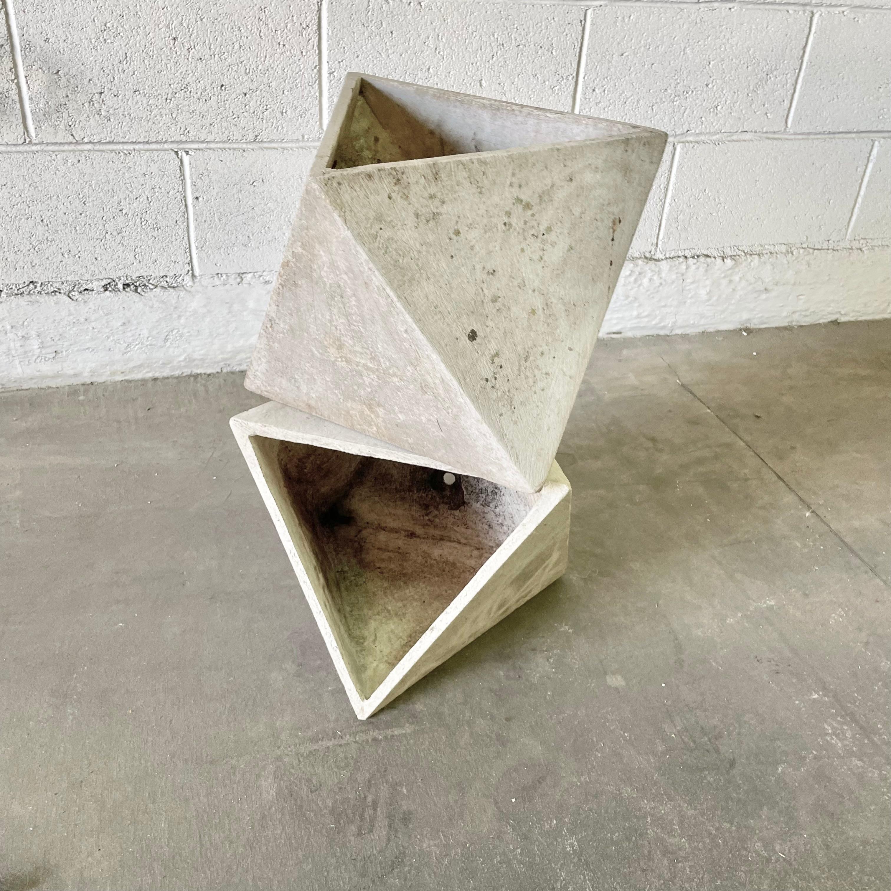 Willy Guhl Heptagon Faceted Planter In Good Condition In Los Angeles, CA
