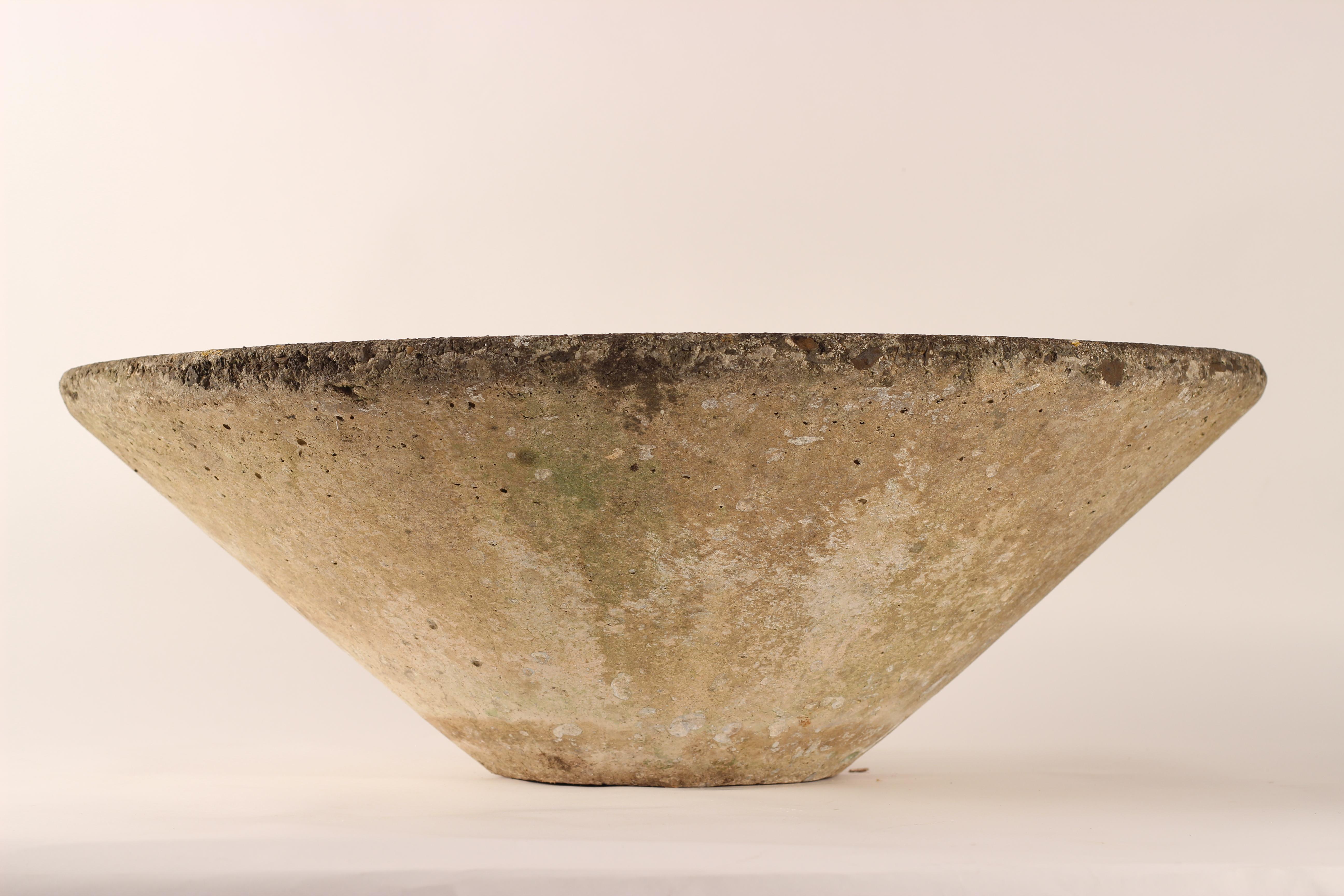 Mid-20th Century Willy Guhl Inspired Concrete Planter in Cone Shape Made in England, 1960’s For Sale