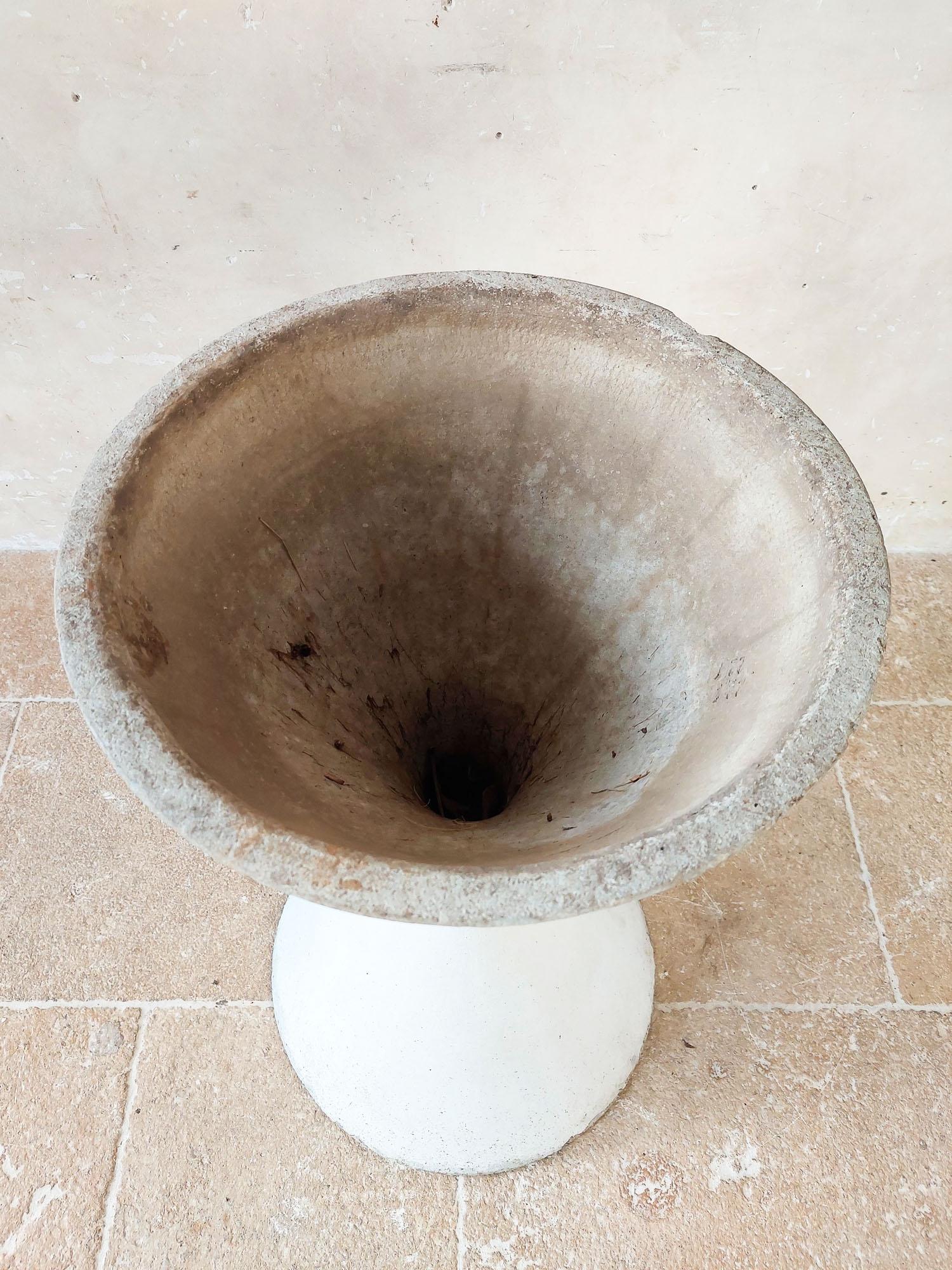 Willy Guhl Jardinera Diablo Reloj de Arena grande by Eternit Suizo en venta