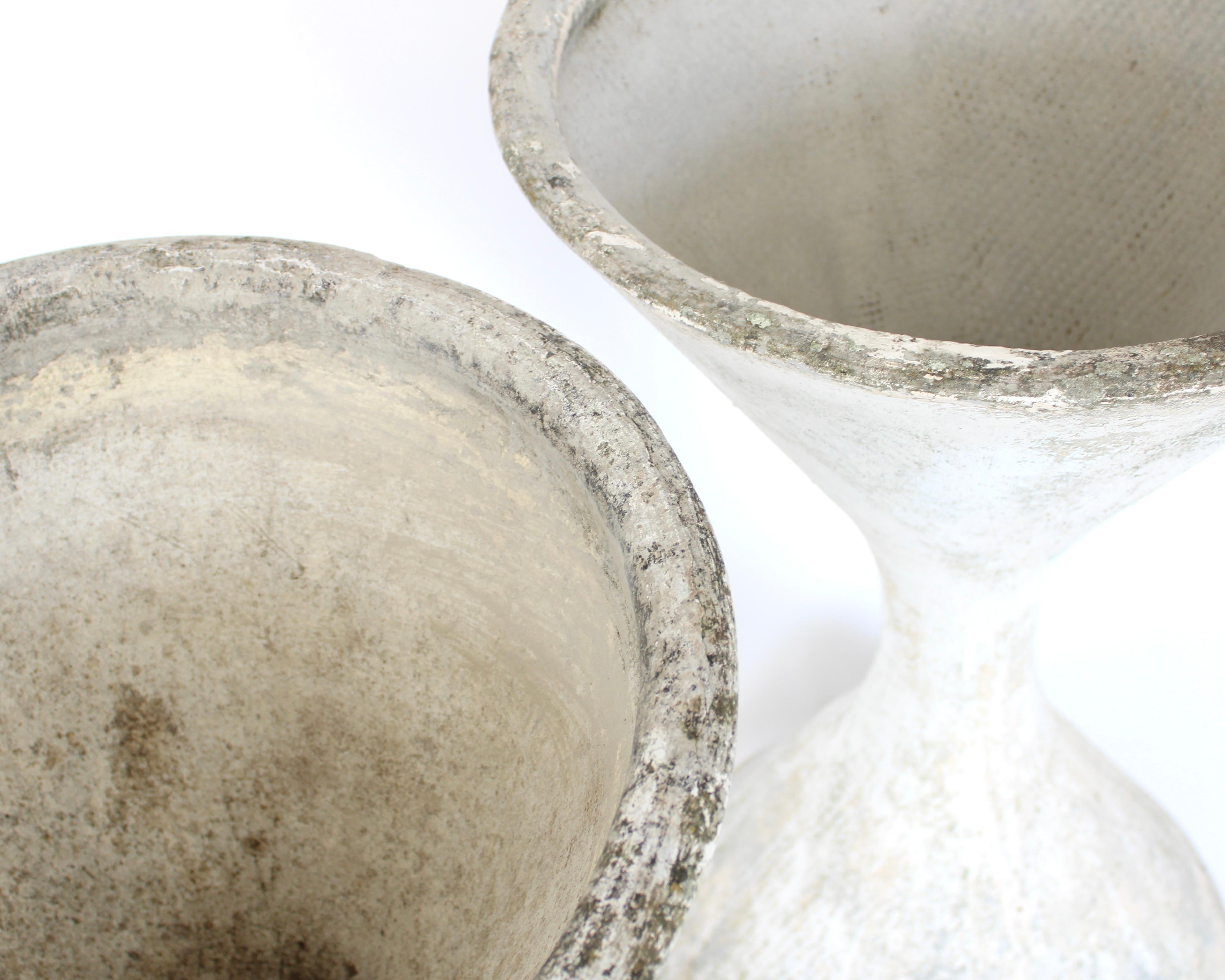 Willy Guhl Paar Diabolo Pflanzgefäße Vintage Eternit Beton Spindel im Angebot 4