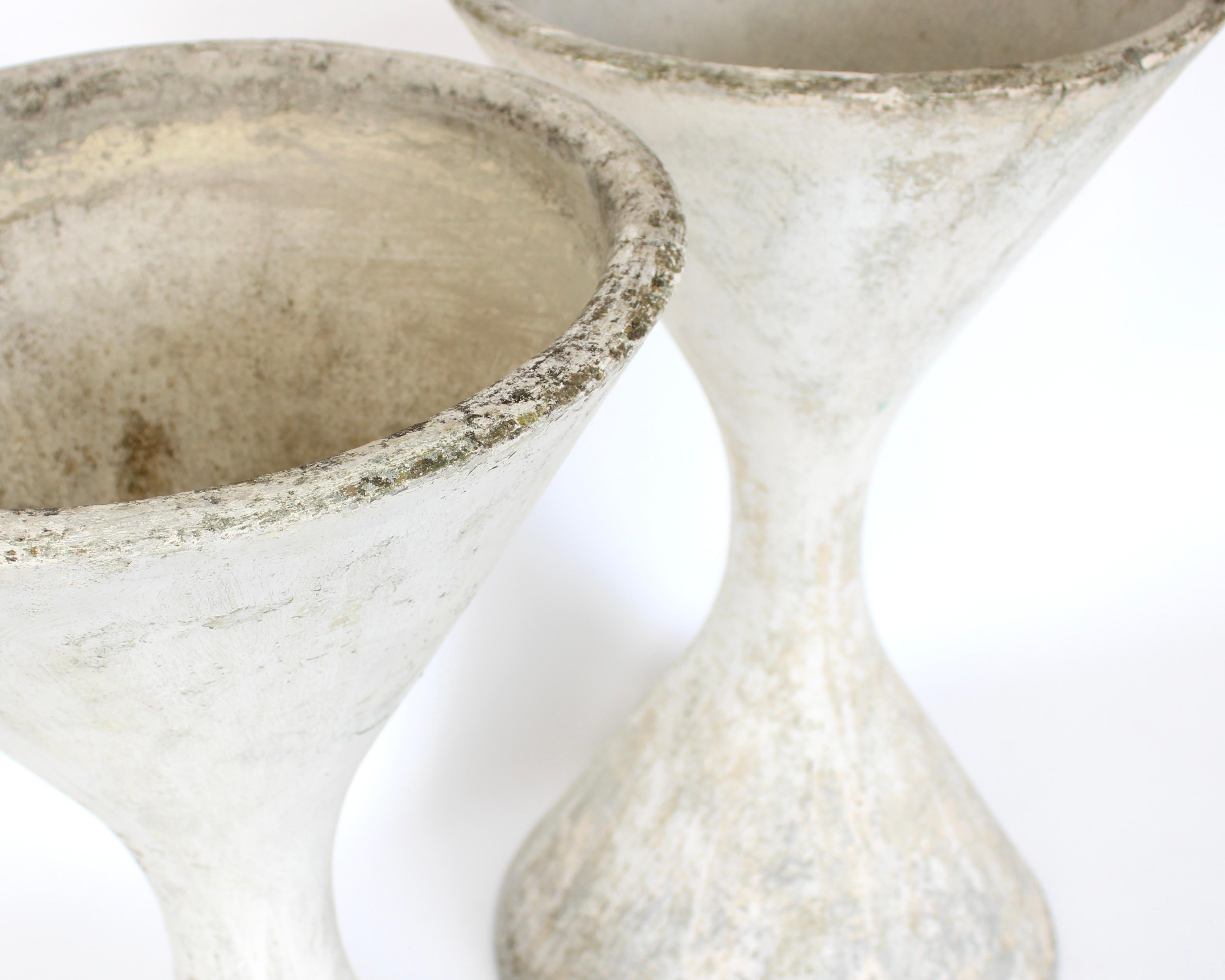 Willy Guhl Paar Diabolo Pflanzgefäße Vintage Eternit Beton Spindel im Angebot 5