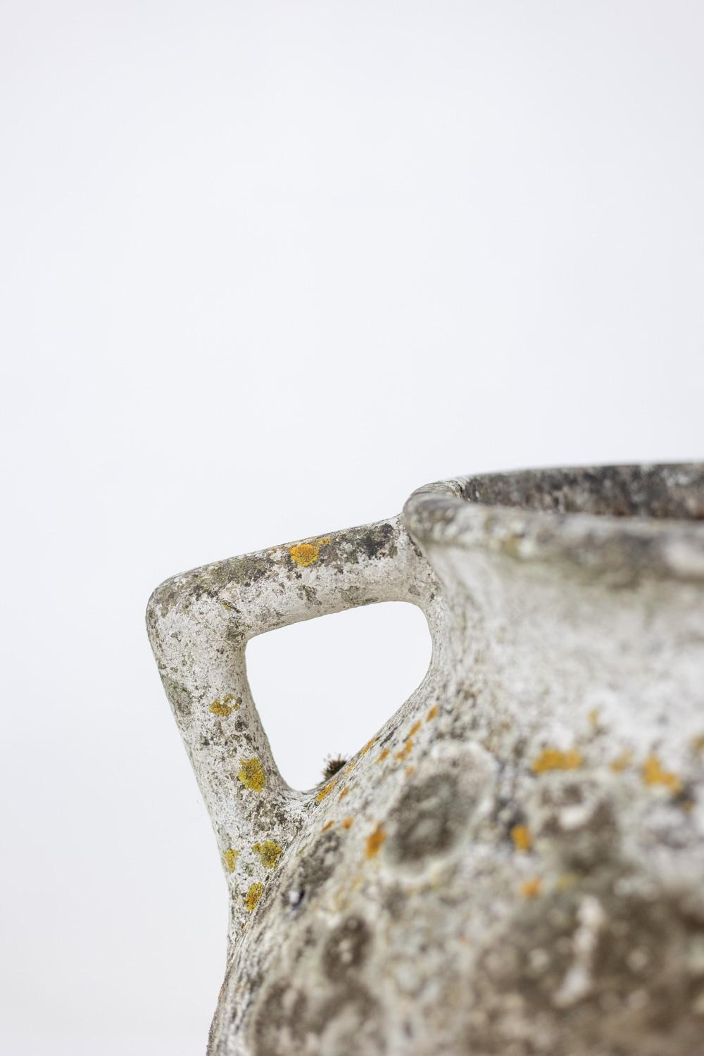 Willy Guhl Pair of “pot” planters in fiber cement. 1950s In Good Condition For Sale In Saint-Ouen, FR