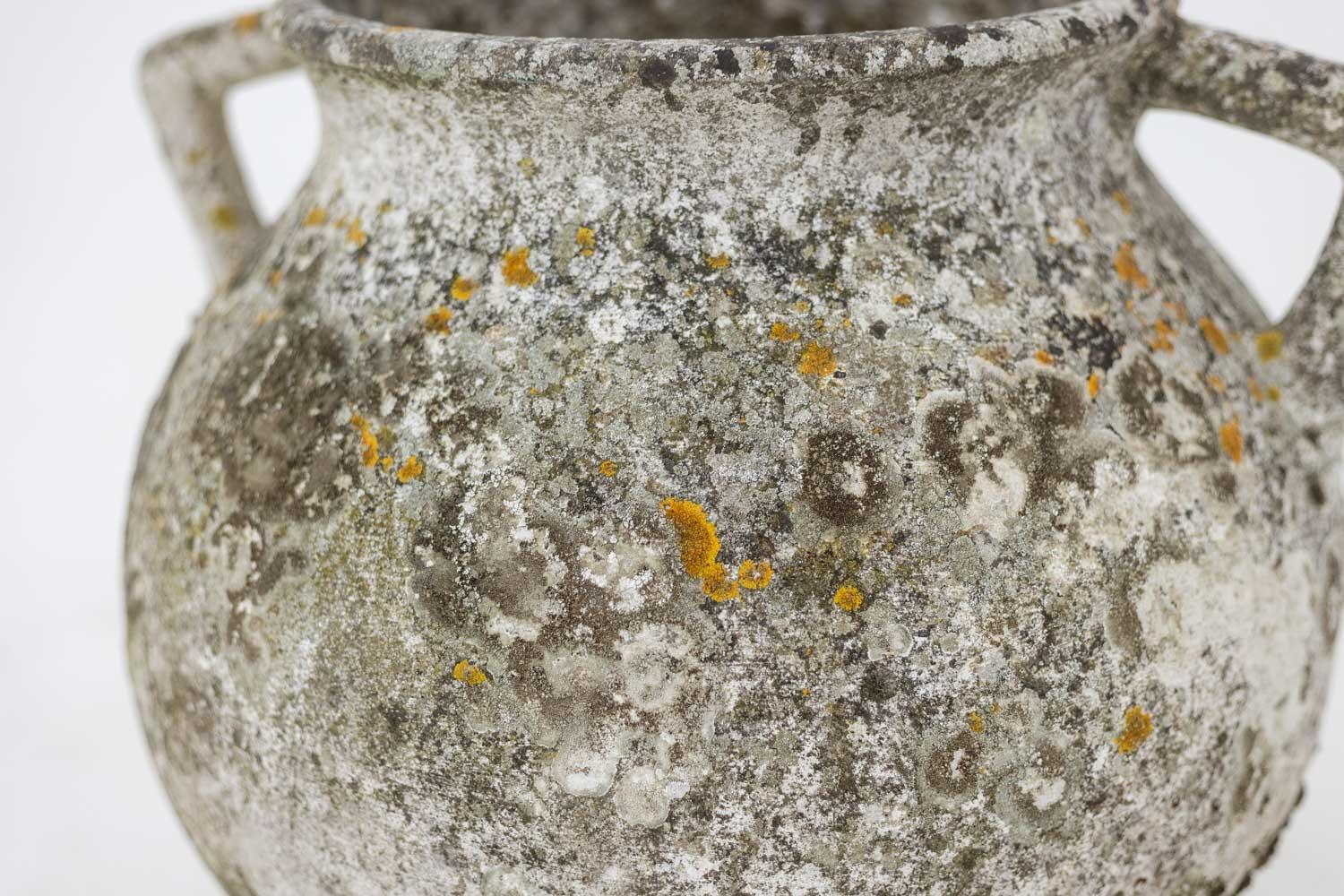 Willy Guhl Pair of “pot” planters in fiber cement. 1950s For Sale 1