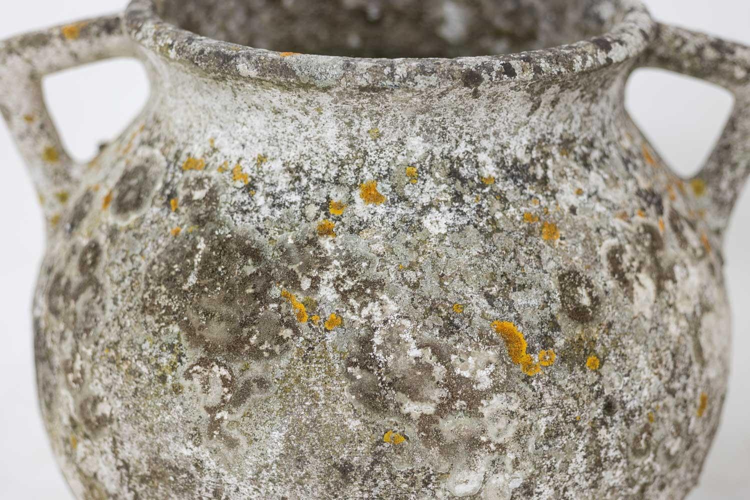 Willy Guhl Pair of “pot” planters in fiber cement. 1950s For Sale 2