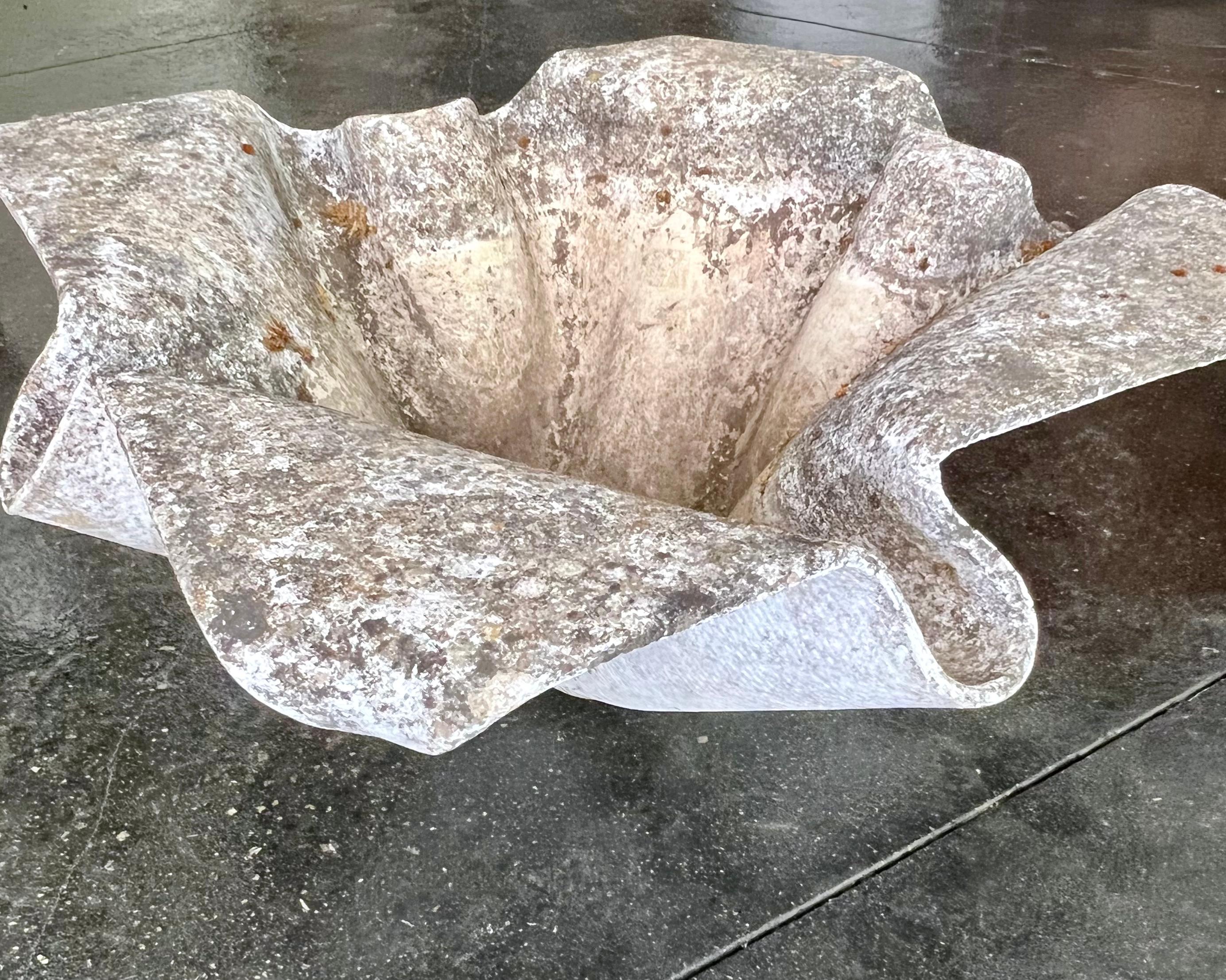Swiss Willy Guhl Planter/Oreille d’ÉLéphant Planter