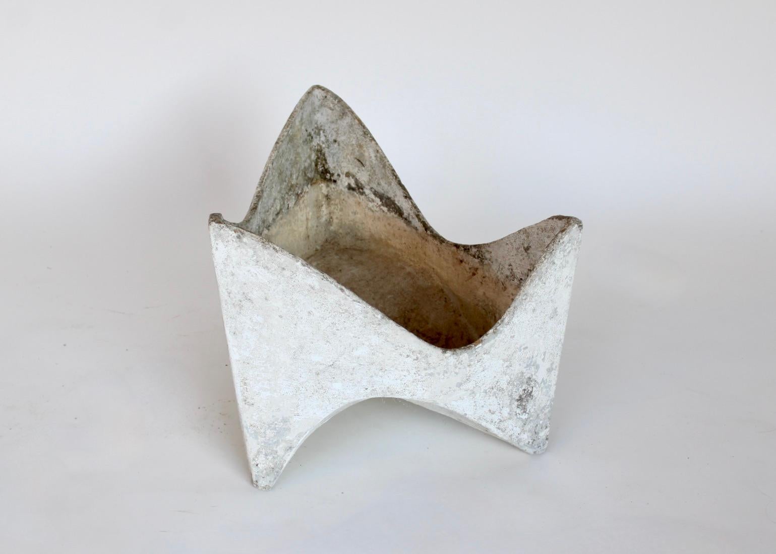 Mid-20th Century Willy Guhl Planter Triangular Faceted Side Tooth or Molar Model 