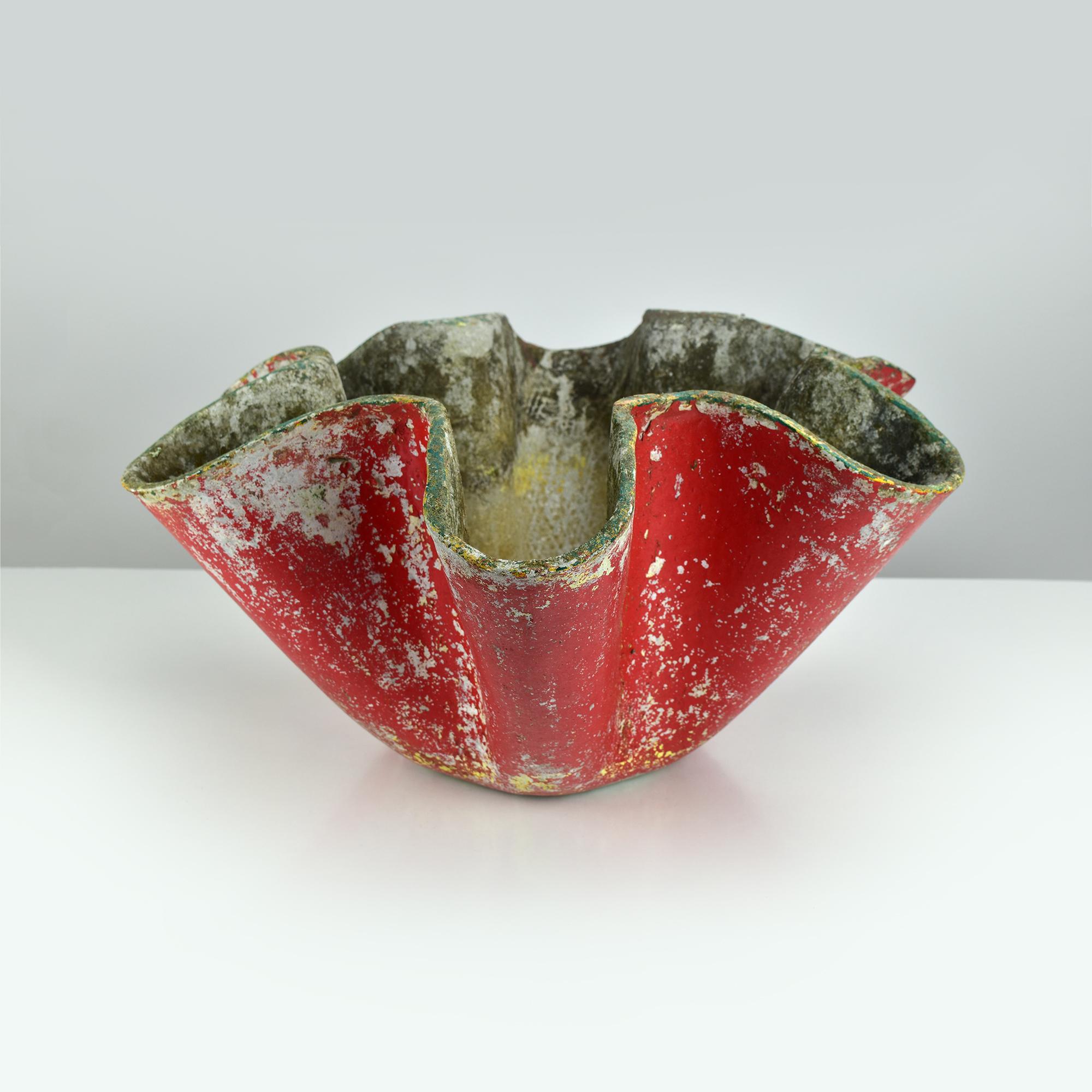 Willy Guhl Pflanzgefäße, 2er-Set für Eternit, Mid-Century Modern Muscheldesign im Zustand „Gut“ im Angebot in Bad Säckingen, DE