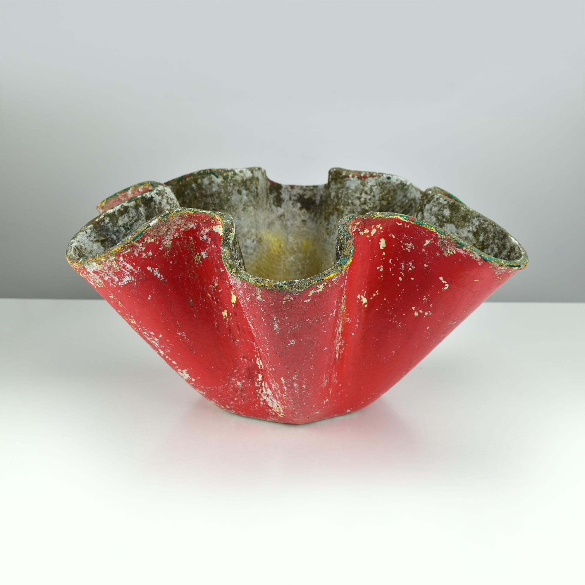 Willy Guhl Pflanzgefäße, 2er-Set für Eternit, Mid-Century Modern Muscheldesign (Zement) im Angebot