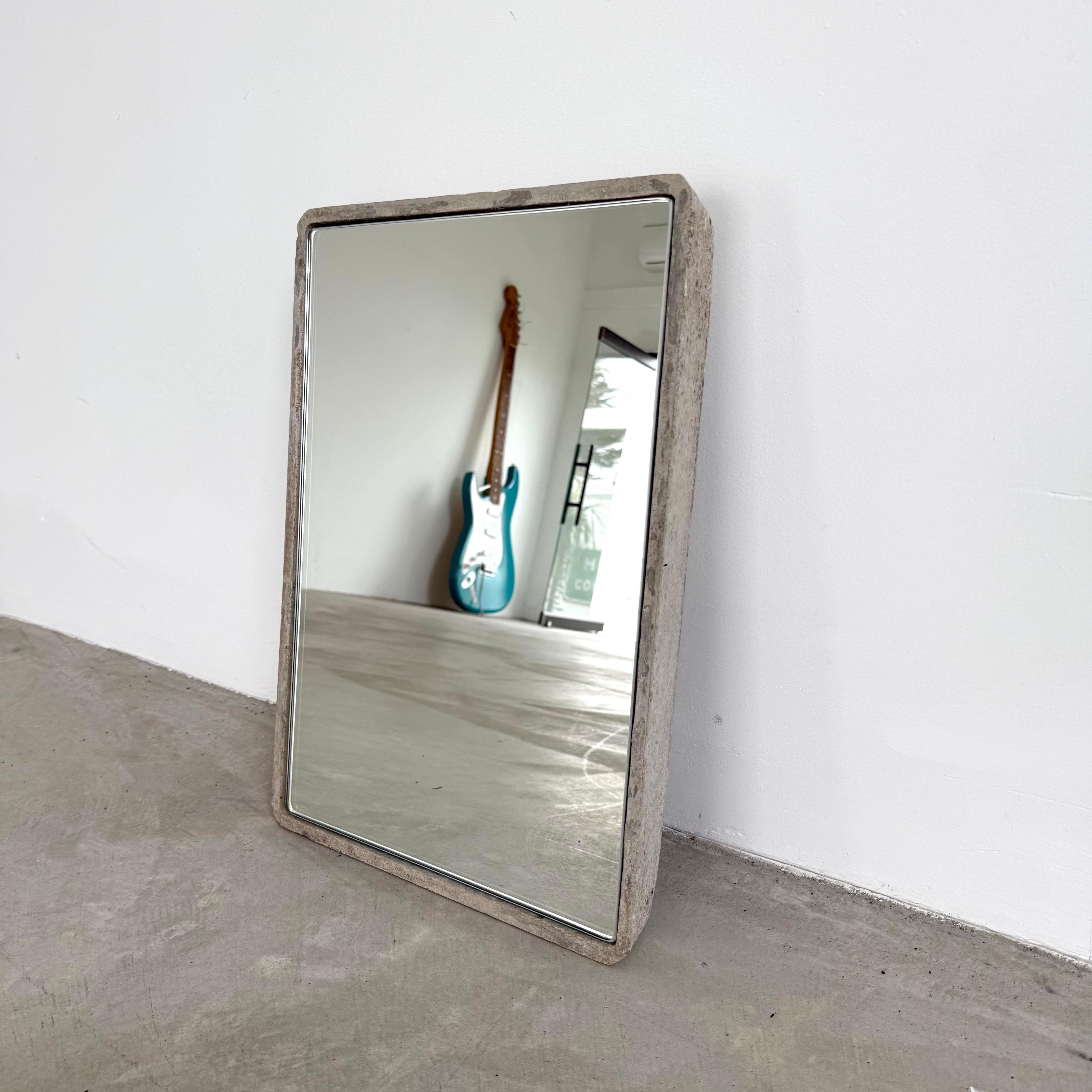 Willy Guhl Rectangular Concrete Mirror, 1960s Switzerland Suizo en venta