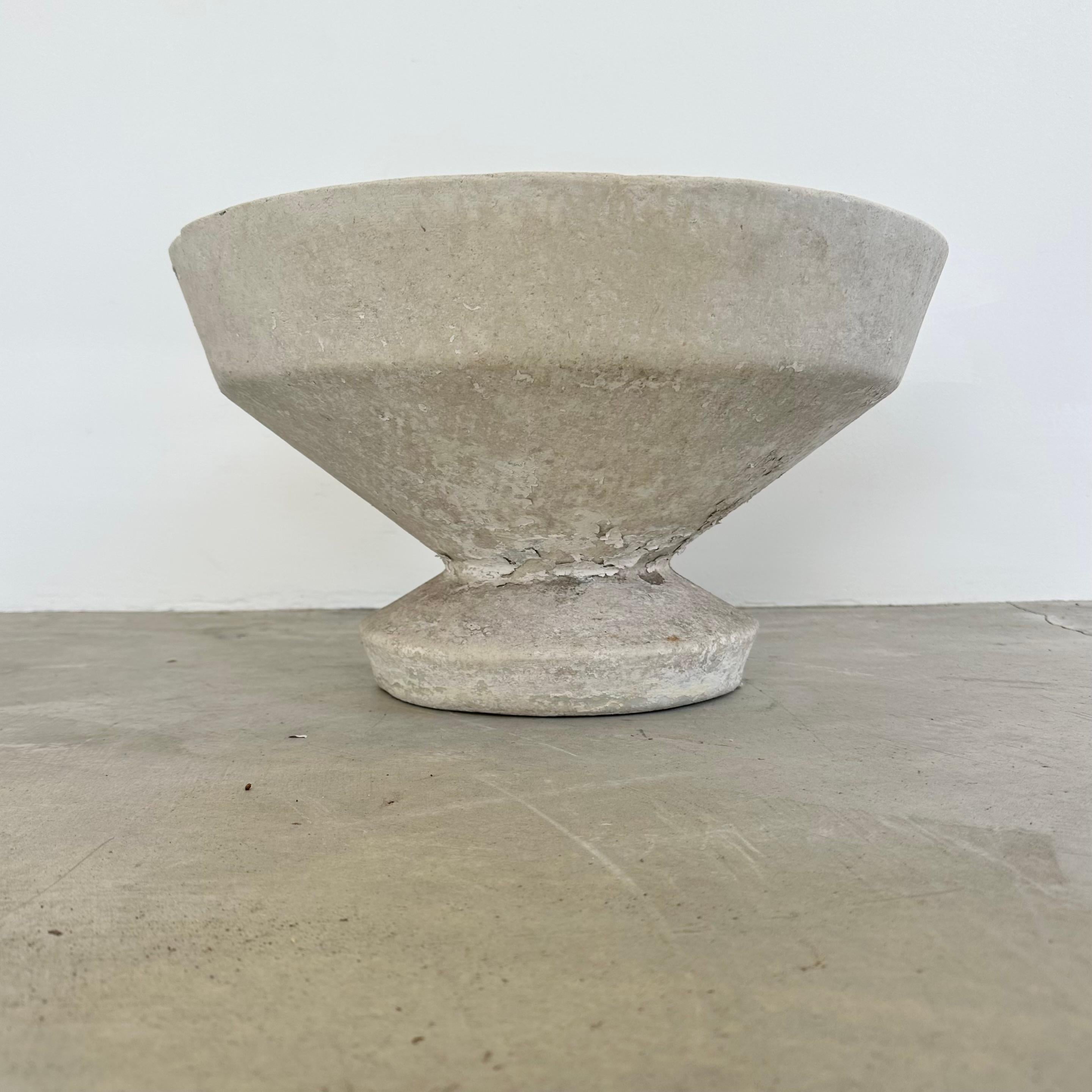Willy Guhl, Pflanzgefäß mit rundem Sockel, 1960er Jahre, Schweiz (Beton) im Angebot