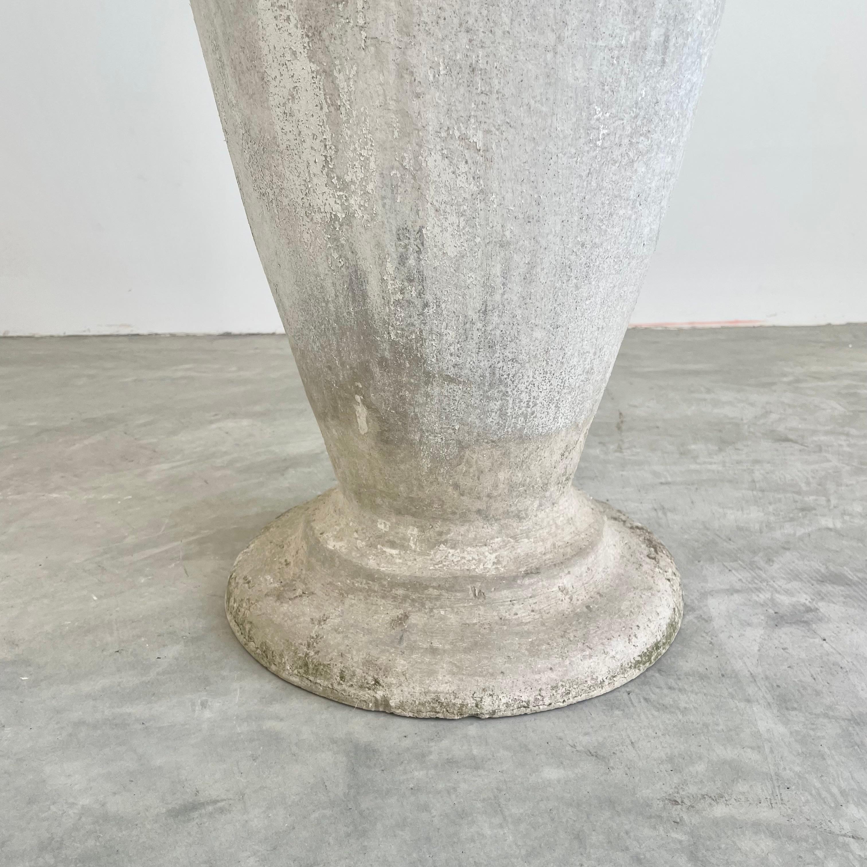 Willy Guhl Sculptural Concrete Vase, 1960s Switzerland For Sale 4