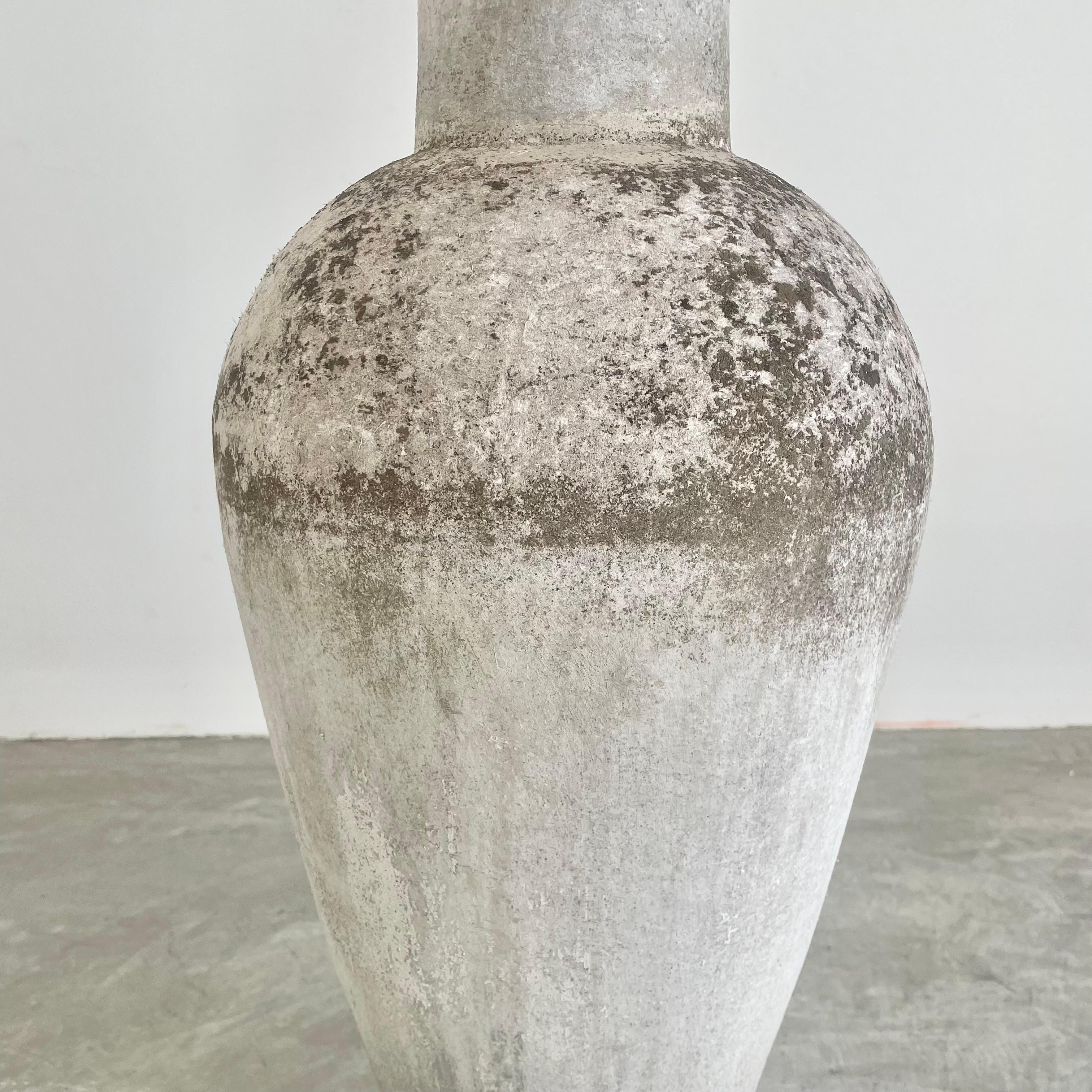 Willy Guhl Sculptural Concrete Vase, 1960s Switzerland For Sale 3