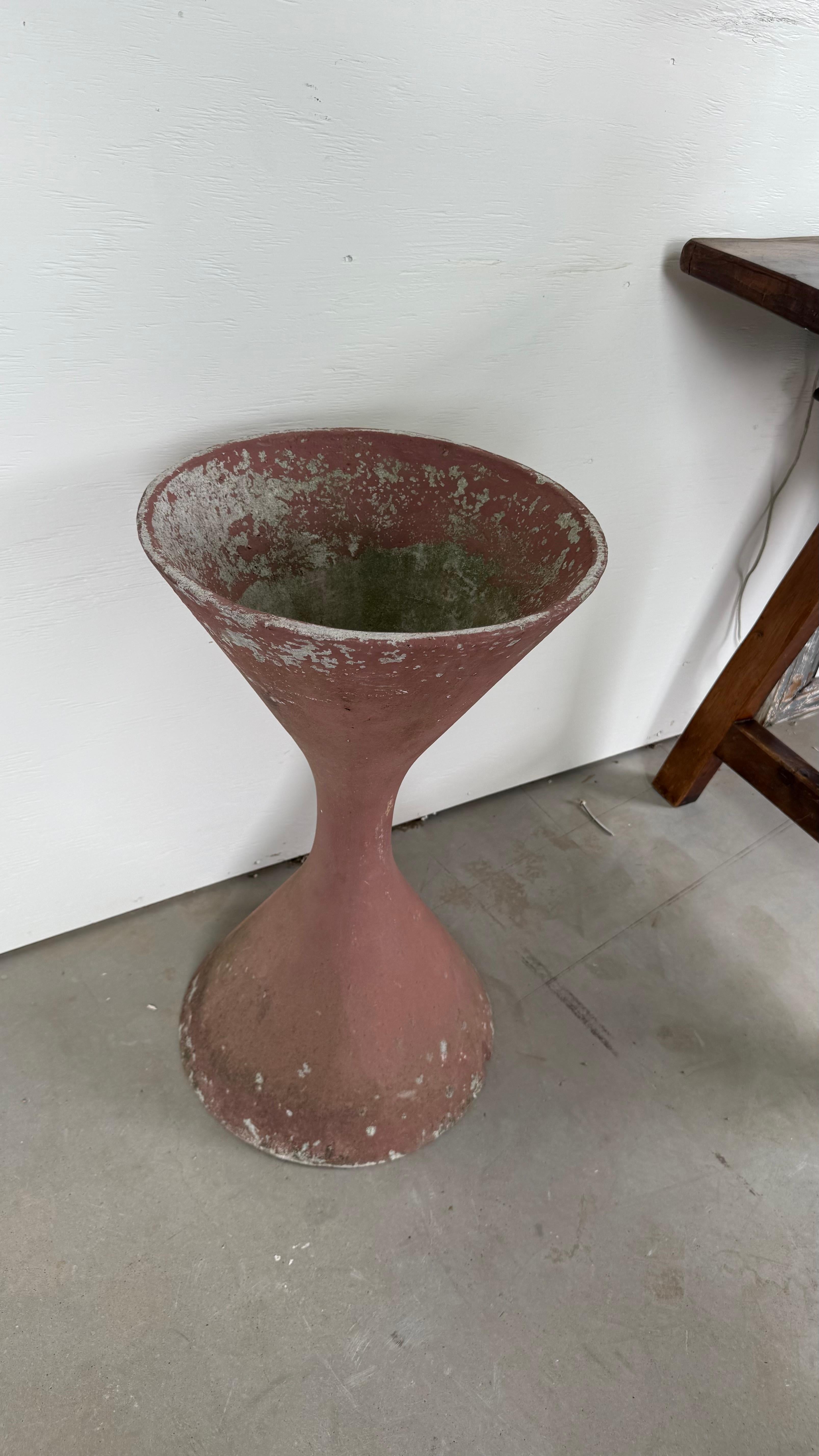 XX secolo Fioriera Diabolo dipinta in terracotta Willy Guhl in vendita