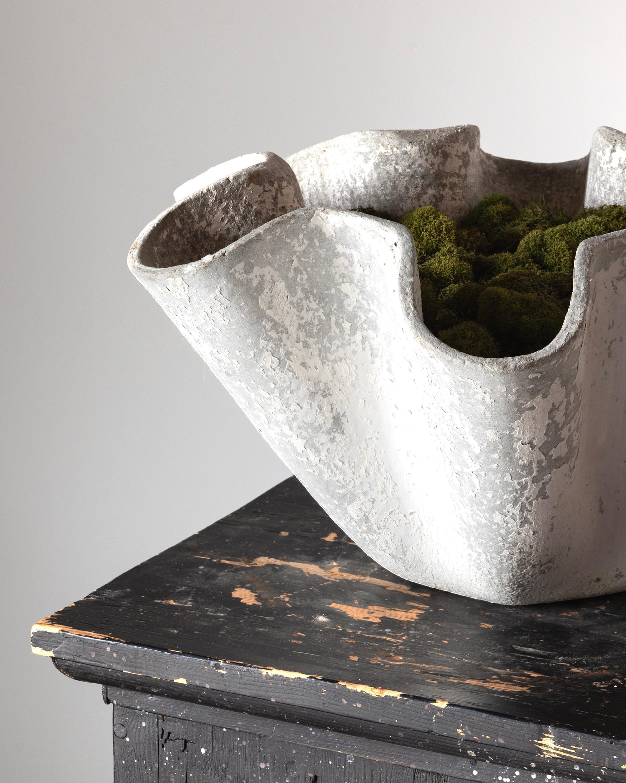 Willy Guhl Tulip Planter In Good Condition In Bozeman, MT