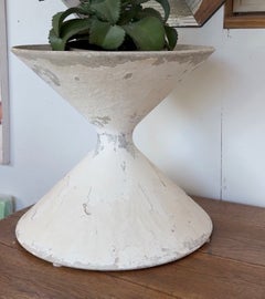 Willy Guhl Wide Diablo Planter by Eternit, béton du milieu du siècle
