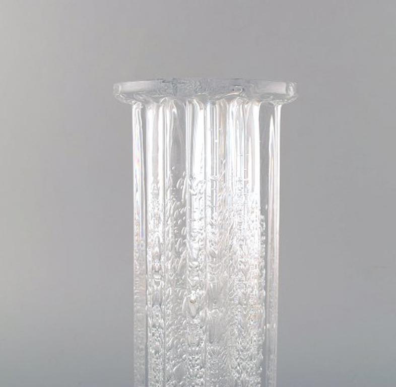Willy Johansson für Hadeland, Norwegen, gerippte Vase „Atlantic“ aus Klarglas (Skandinavische Moderne) im Angebot