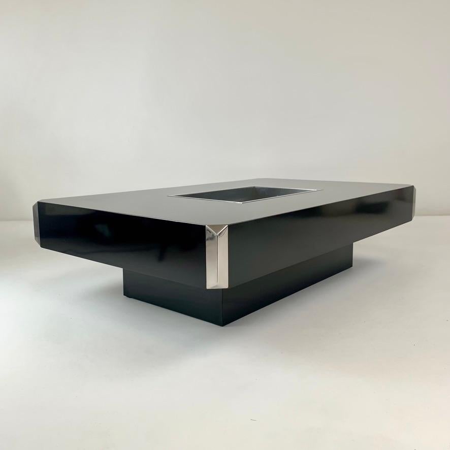 Mid-Century moderno Tavolino Alveo nero di Willy Rizzo, 1972 circa, Italia. in vendita
