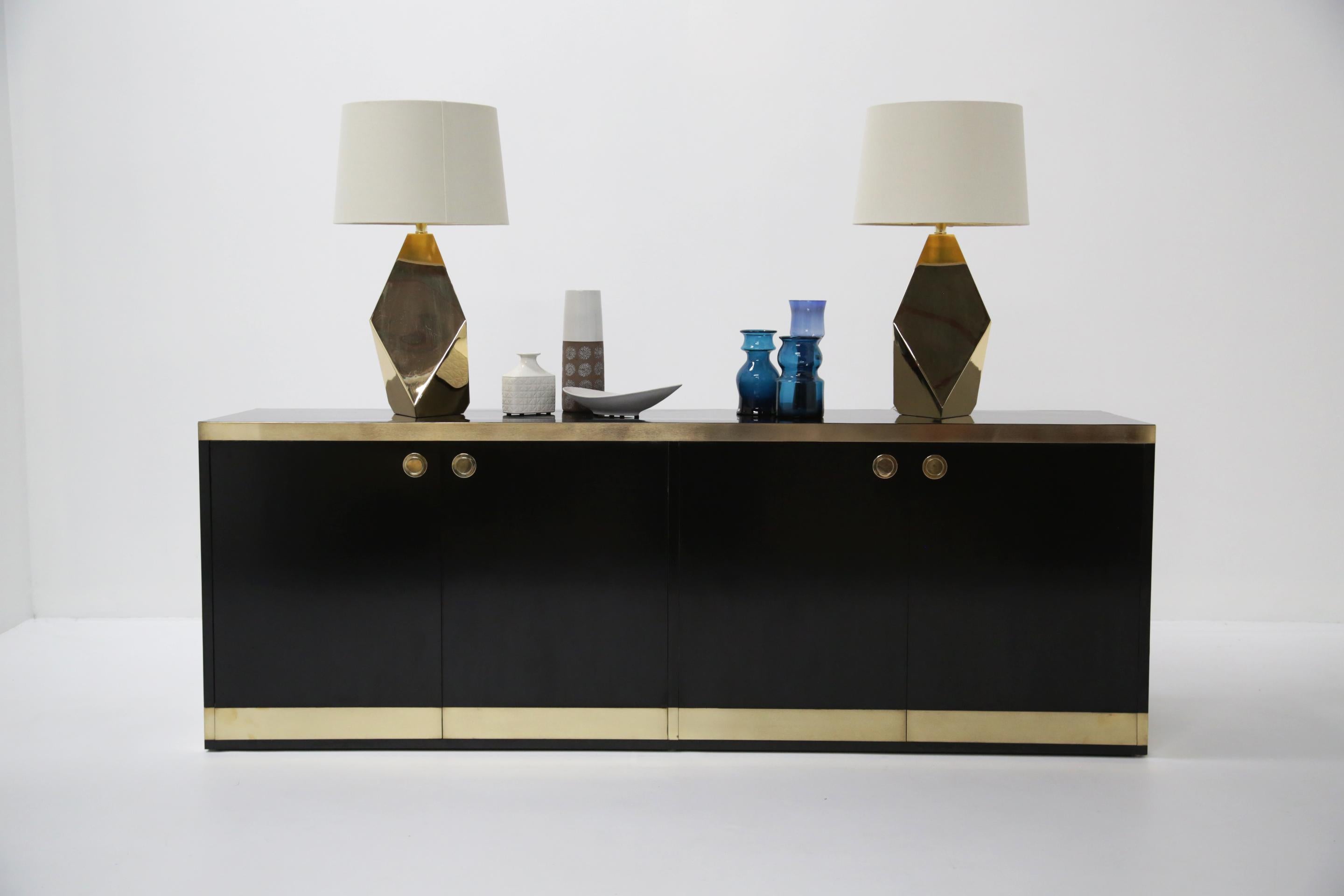 Credenza MCM vintage di metà secolo in ottone e nero di Willy Rizzo, Italia anni '70 in vendita 6