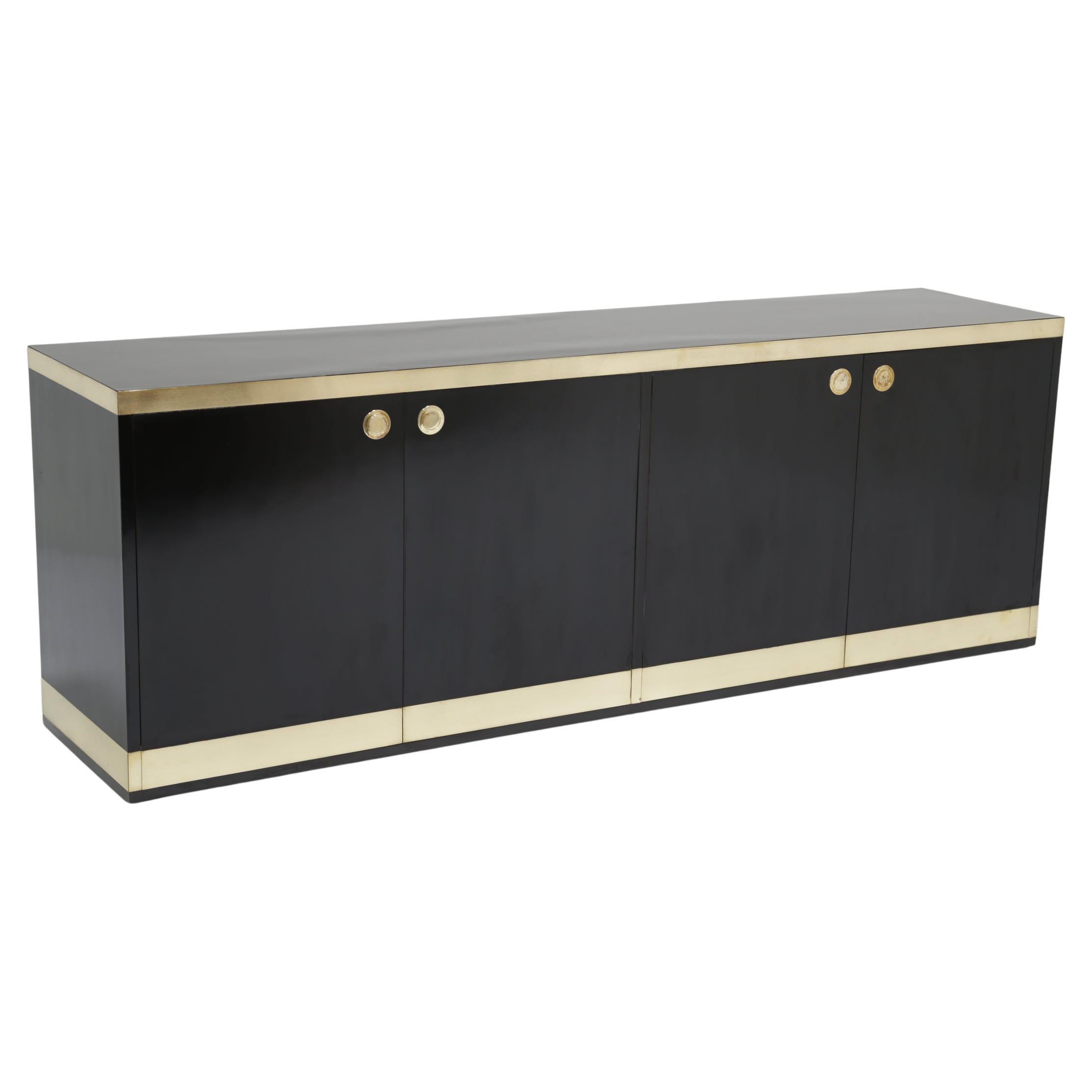 Credenza MCM vintage di metà secolo in ottone e nero di Willy Rizzo, Italia anni '70