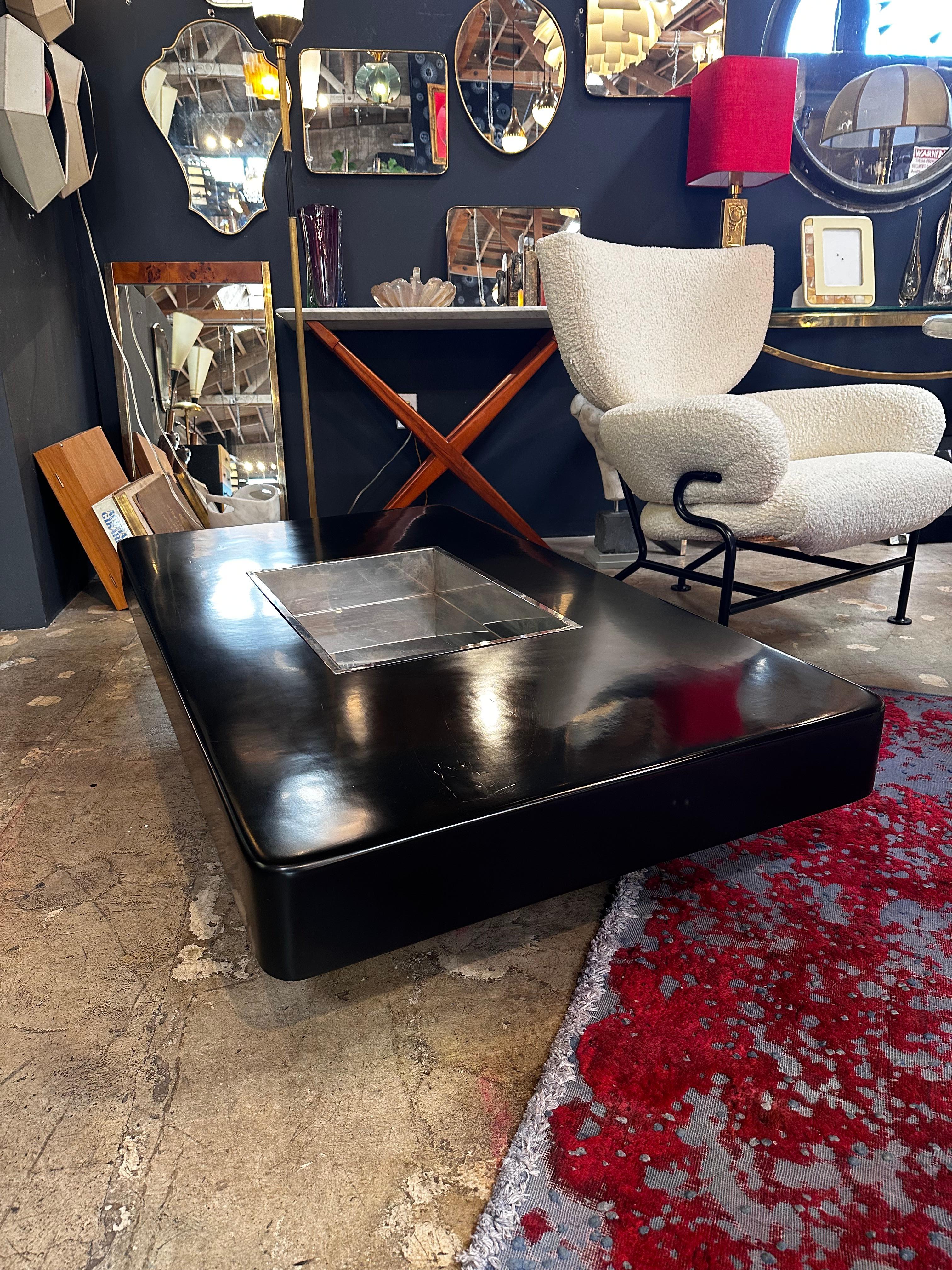 Mid-Century Modern Willy Rizzo Black Lacquer and Chrome Bar Coffee Table, 1970s For Sale