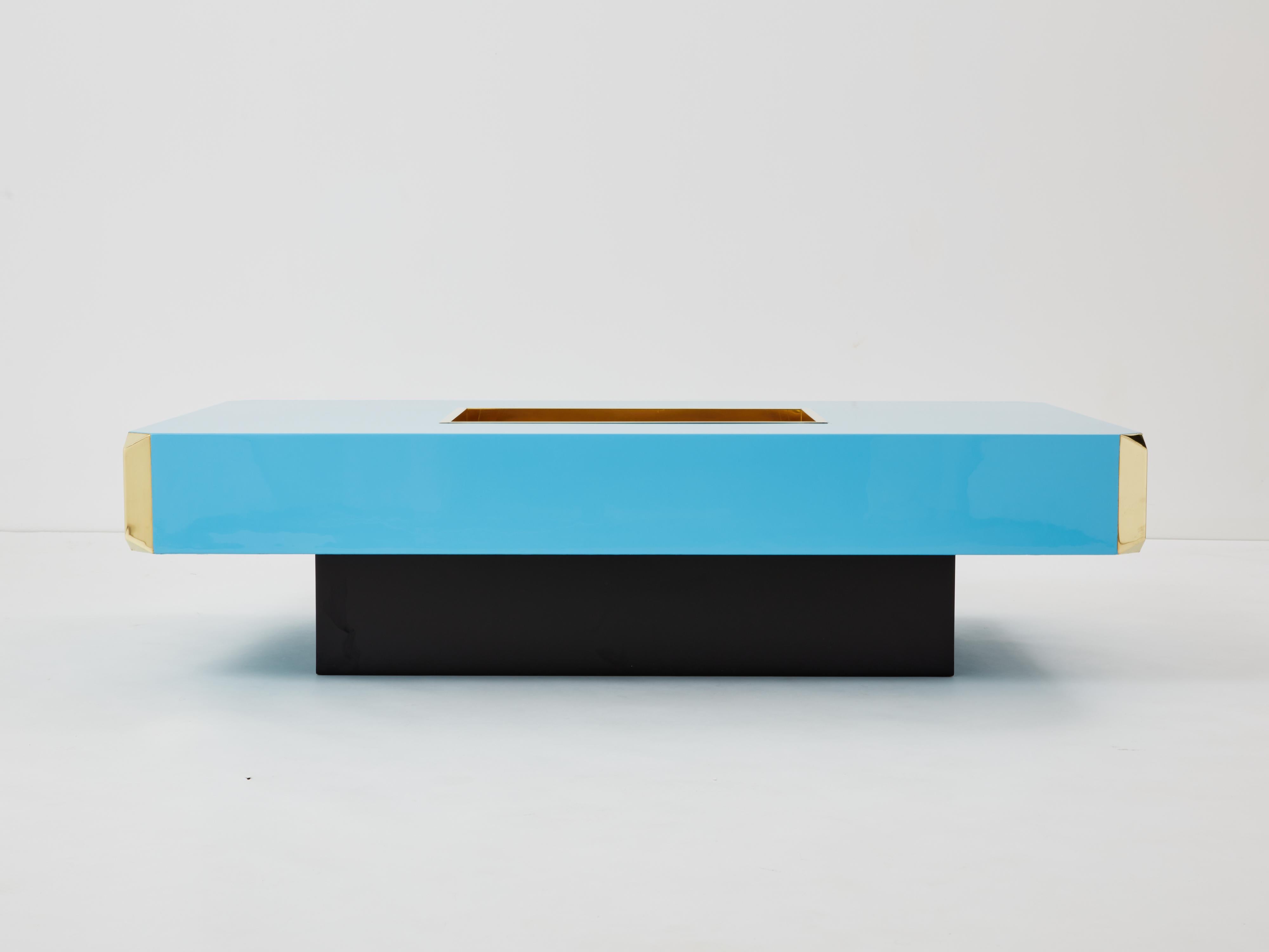 Willy Rizzo blue lacquer and brass bar coffee table Alveo 1970s For Sale 4