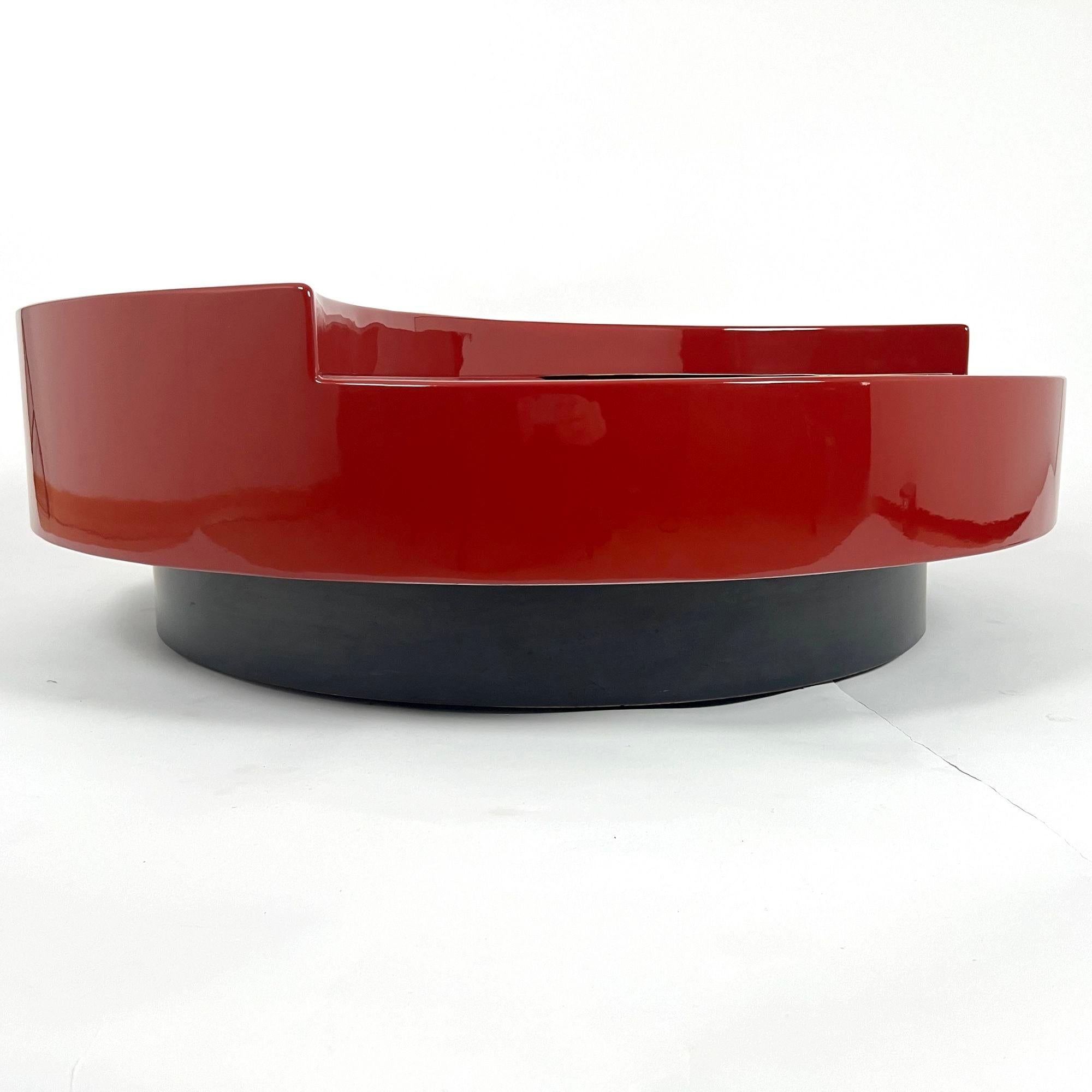 Willy Rizzo Coffee Table 'TRG', Red Lacquer and Brass, Italy, 1969 6